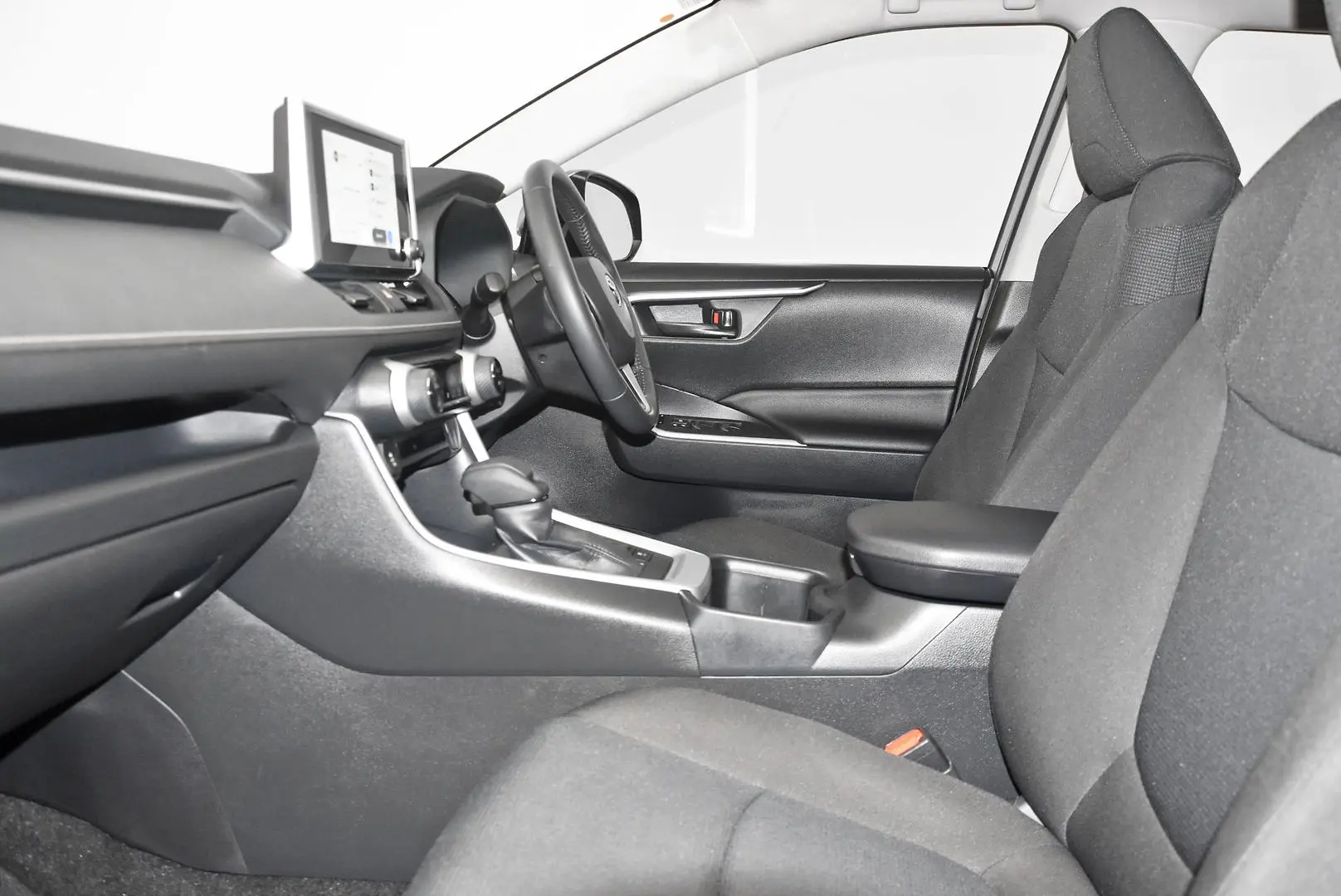 2024 Toyota RAV4 Gallery Image 18