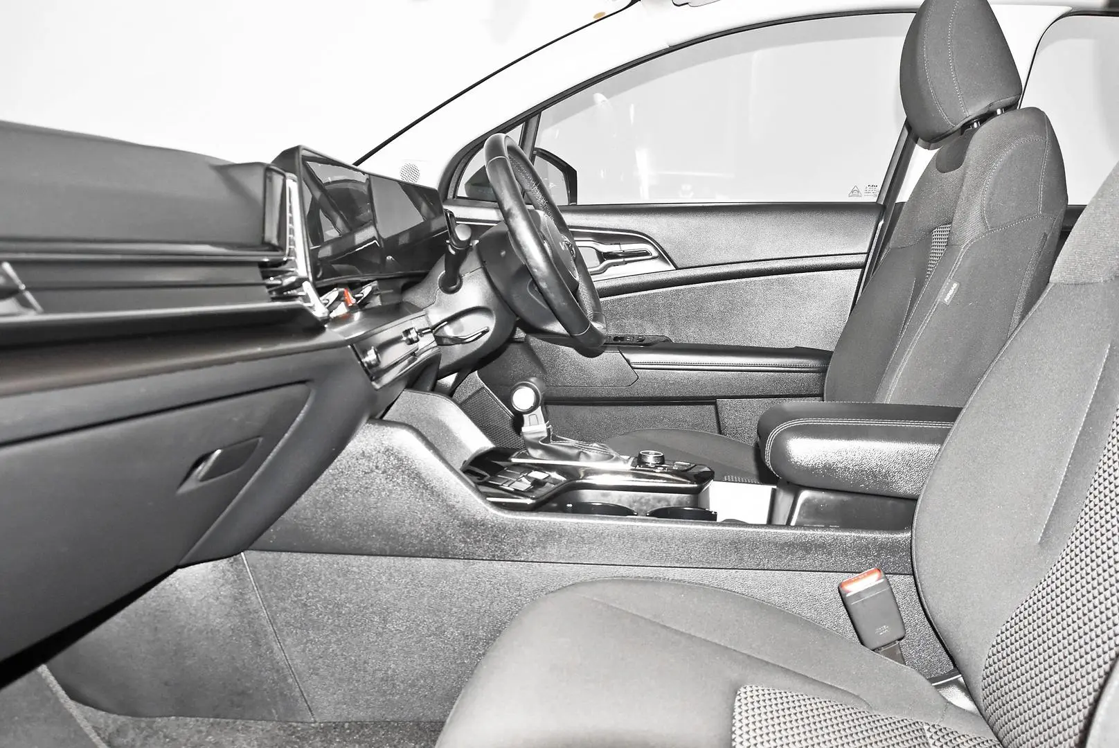 2023 Kia Sportage Gallery Image 17