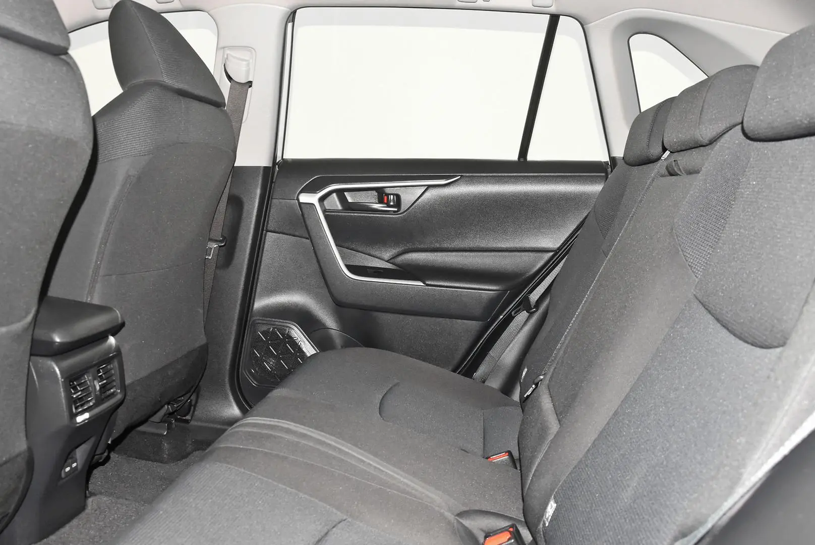 2024 Toyota RAV4 Gallery Image 19