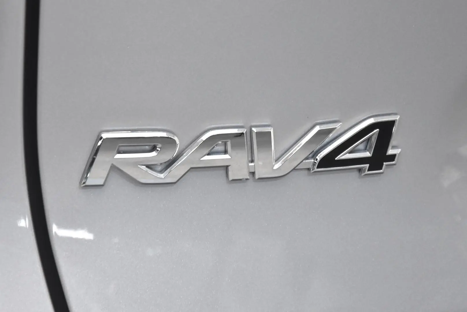 2024 Toyota RAV4 Gallery Image 7