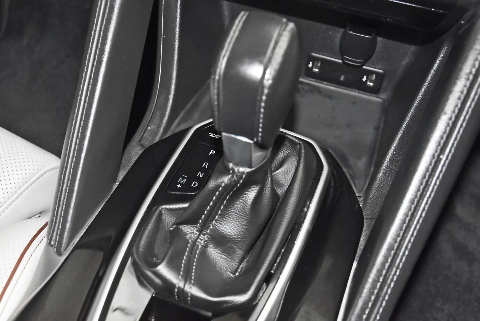 2021 Renault Koleos Gallery Image 13