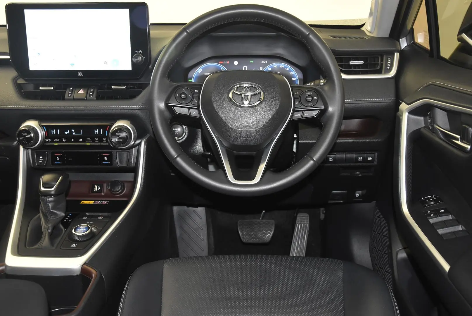 2024 Toyota RAV4 Gallery Image 15