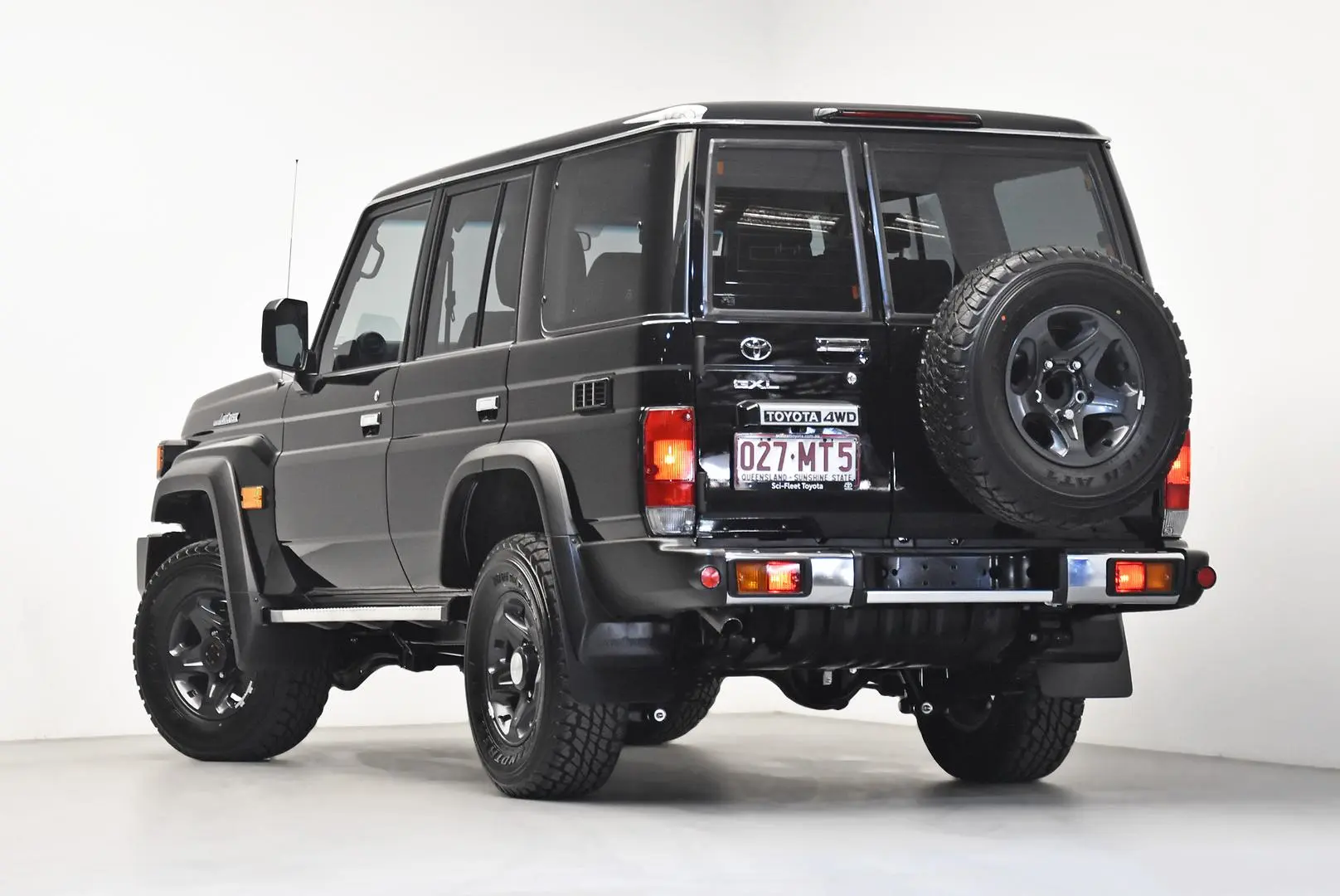 2025 Toyota Landcruiser Gallery Image 5