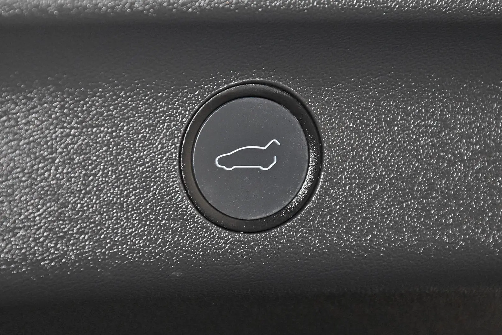 2023 Tesla Model Y Gallery Image 20