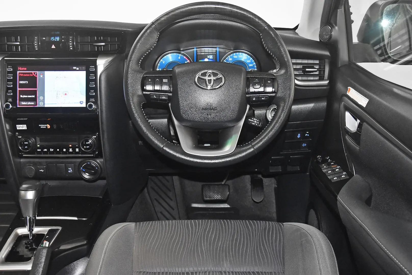 2023 Toyota Fortuner Gallery Image 13