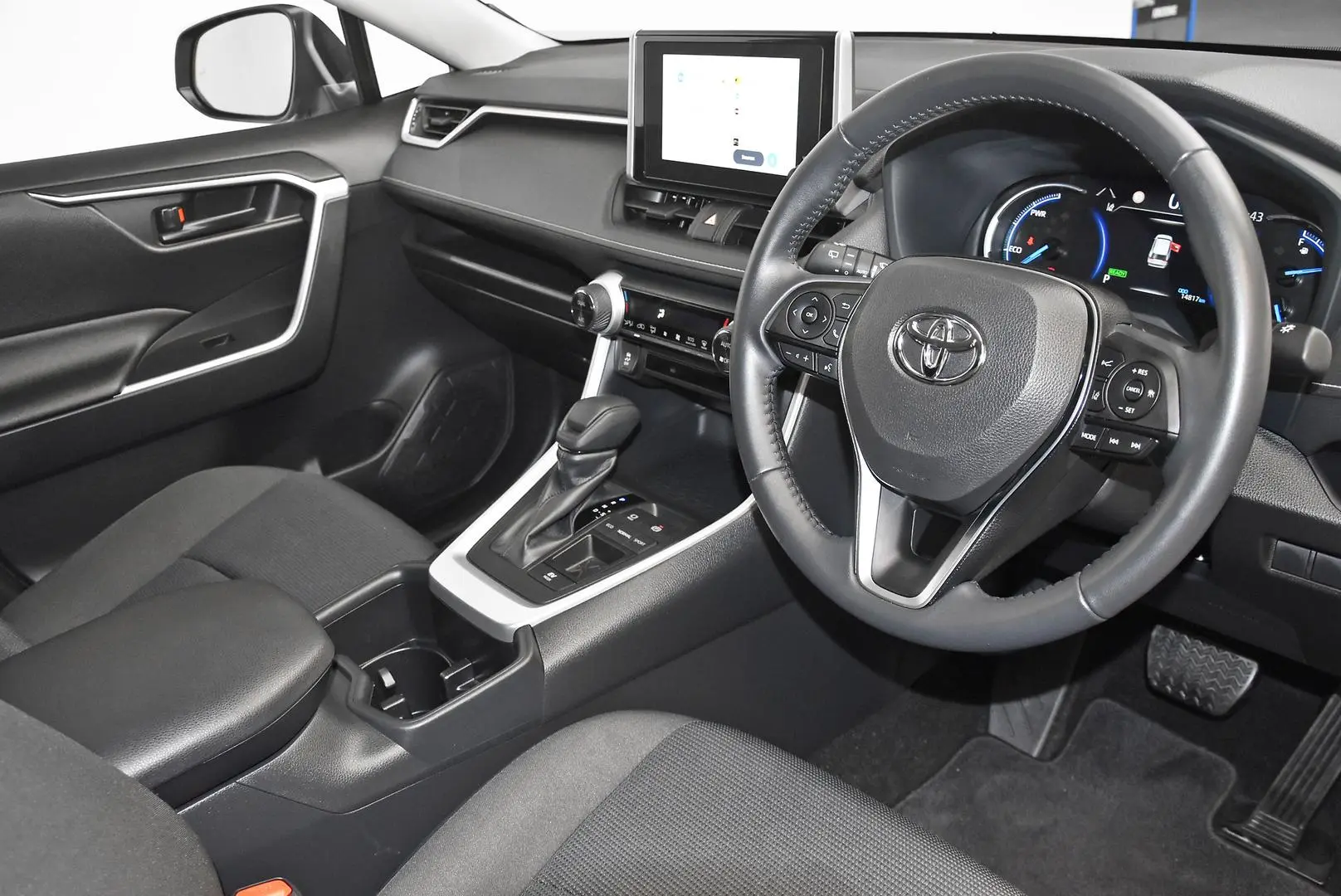 2024 Toyota RAV4 Gallery Image 9