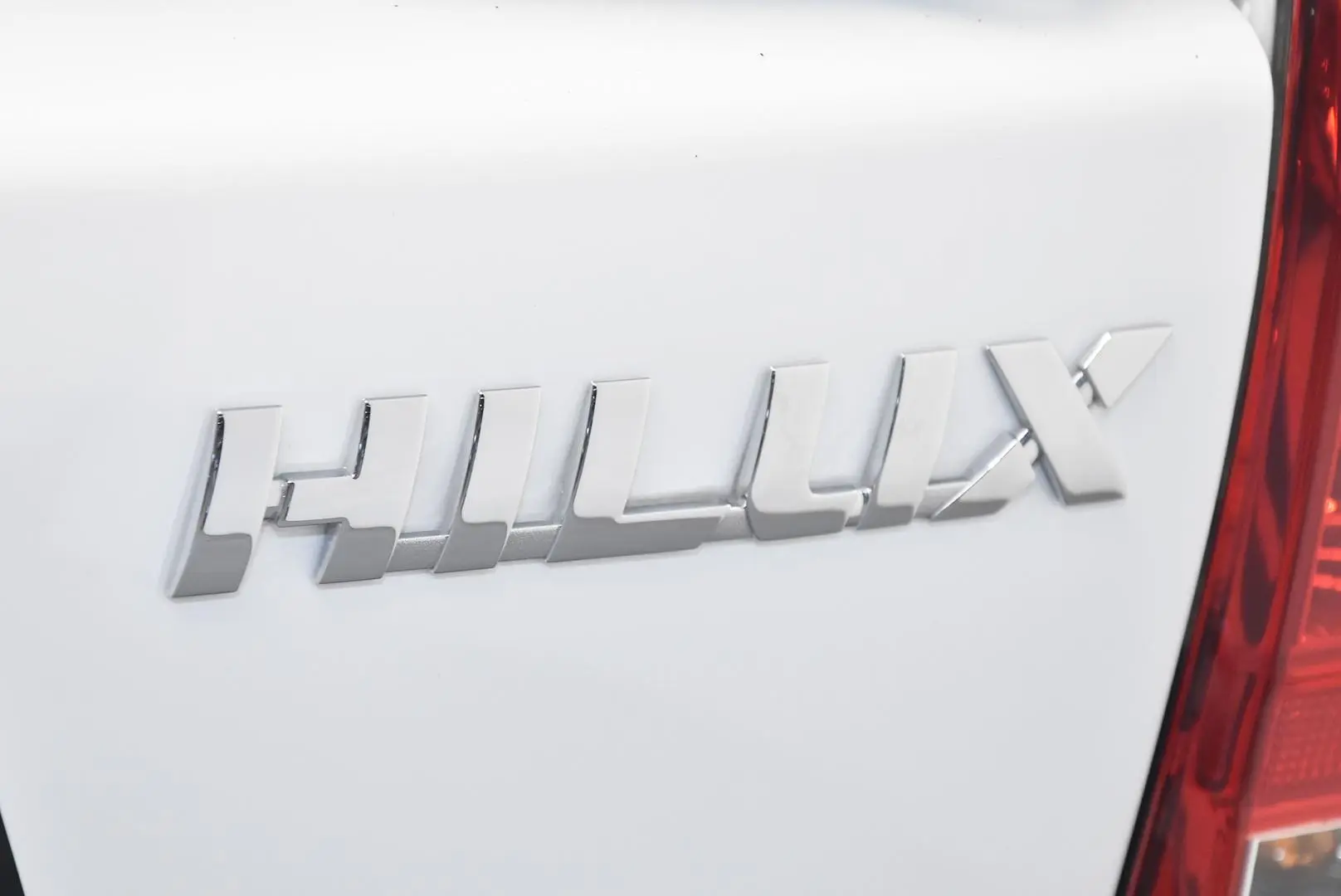 2025 Toyota Hilux Gallery Image 7