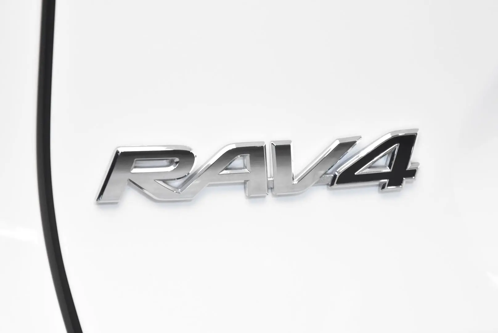 2024 Toyota RAV4 Gallery Image 7