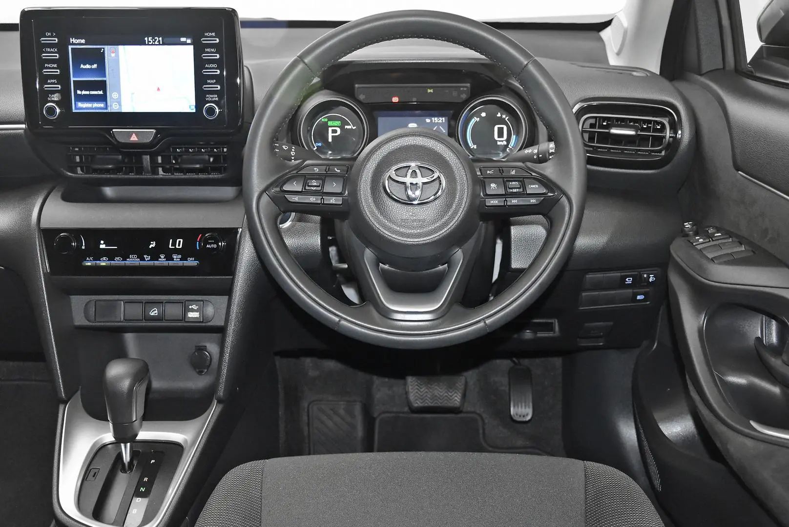 2022 Toyota Yaris Cross Gallery Image 15