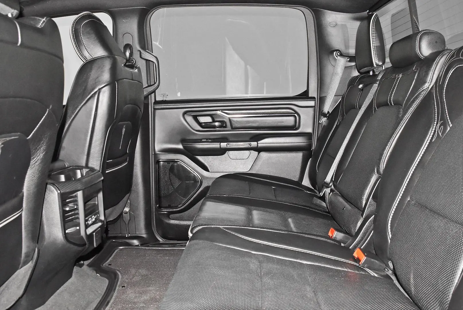 2024 RAM 1500 Gallery Image 20