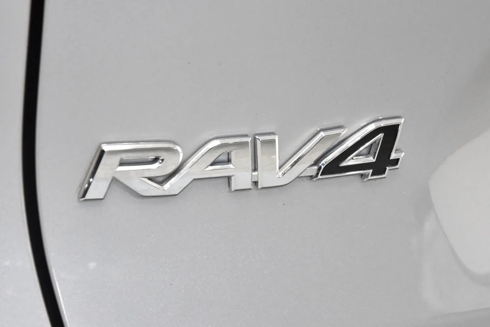 2024 Toyota RAV4 Gallery Image 7