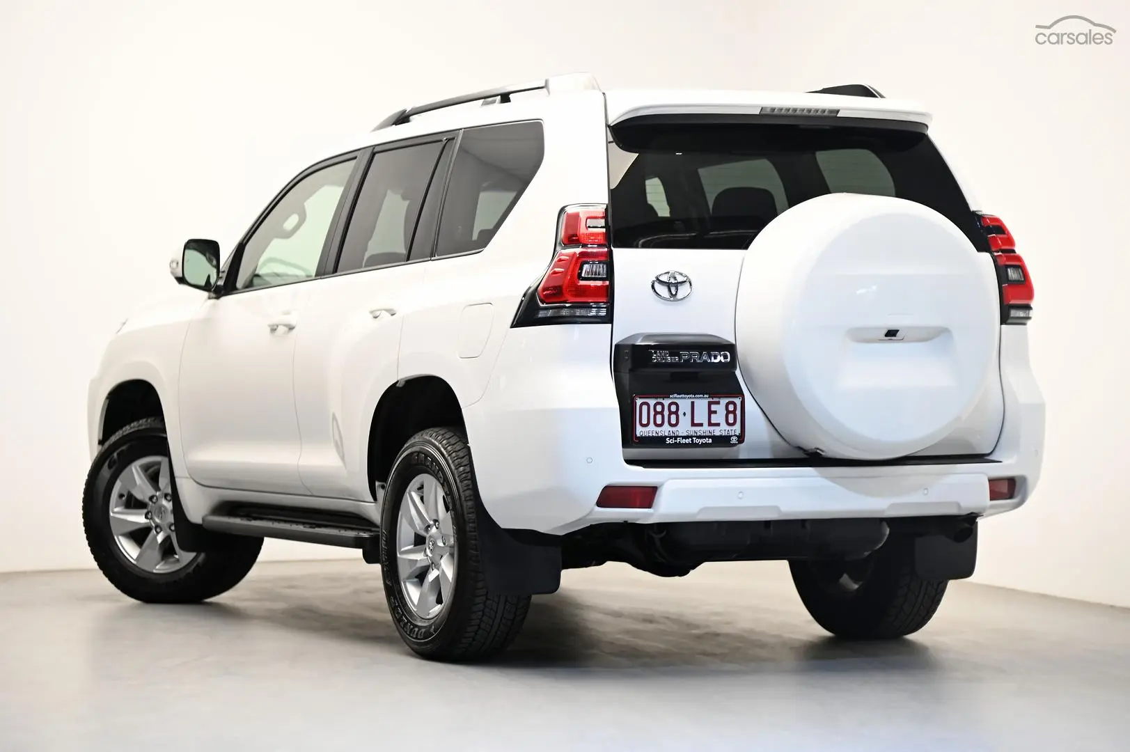 2023 Toyota Landcruiser Prado Image 5