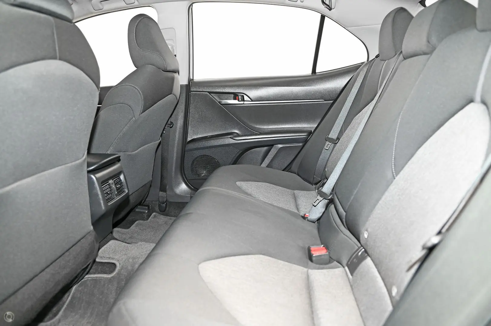 2022 Toyota Camry Gallery Image 17