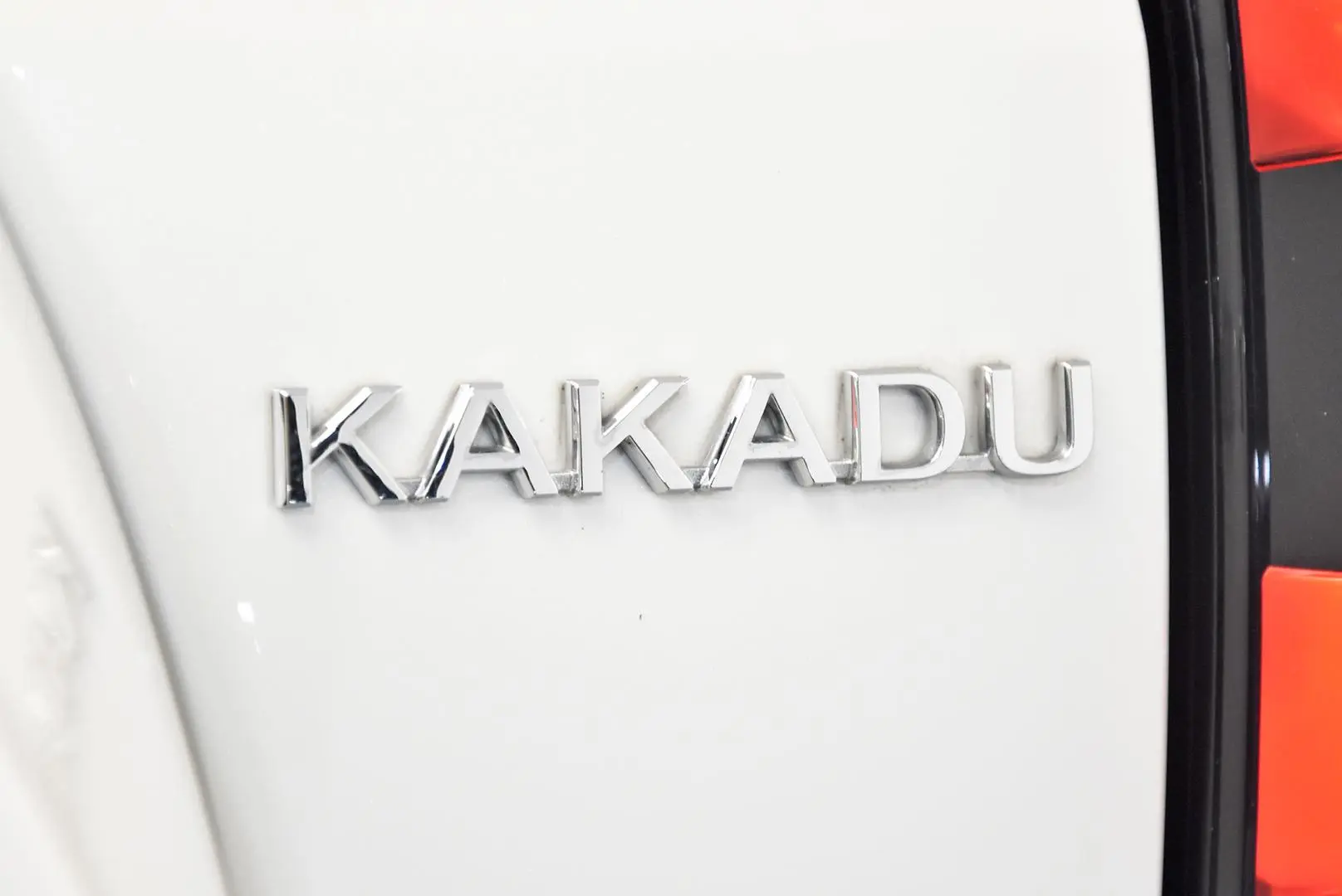 2022 Toyota Landcruiser Prado Gallery Image 6