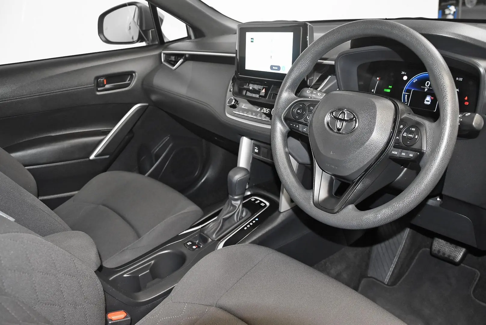 2023 Toyota Corolla Cross Gallery Image 9