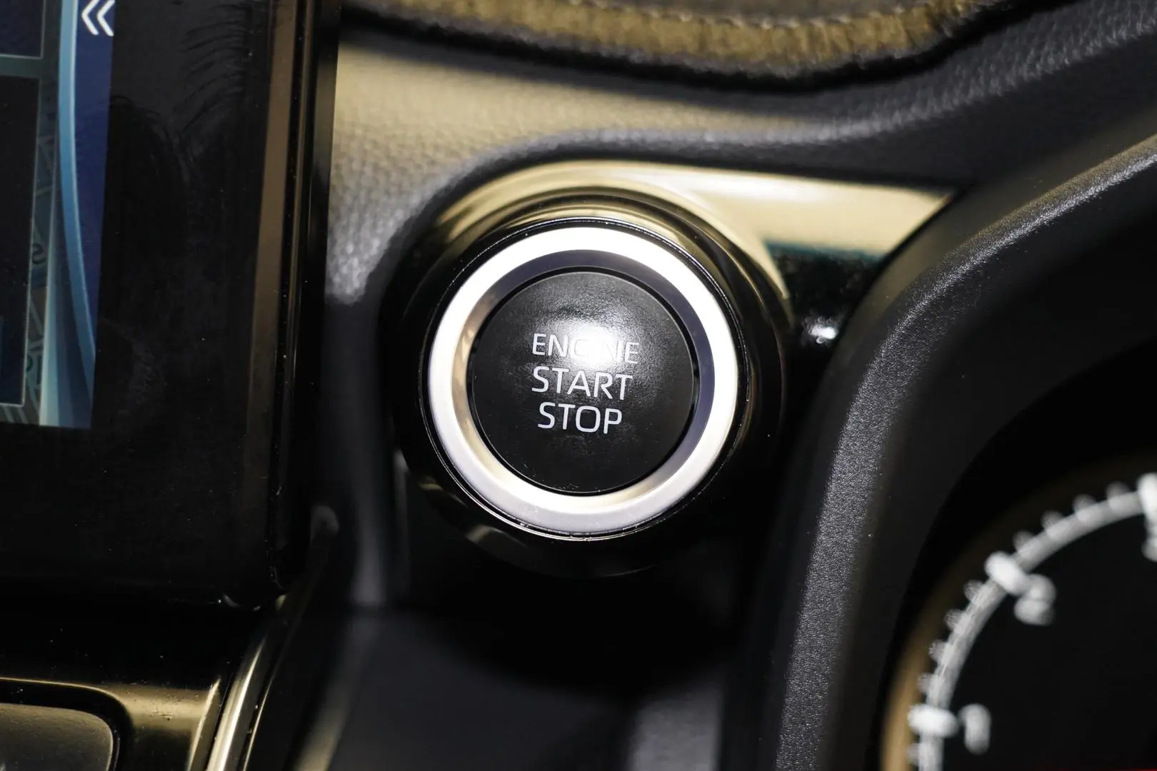2024 Toyota Landcruiser Gallery Image 14