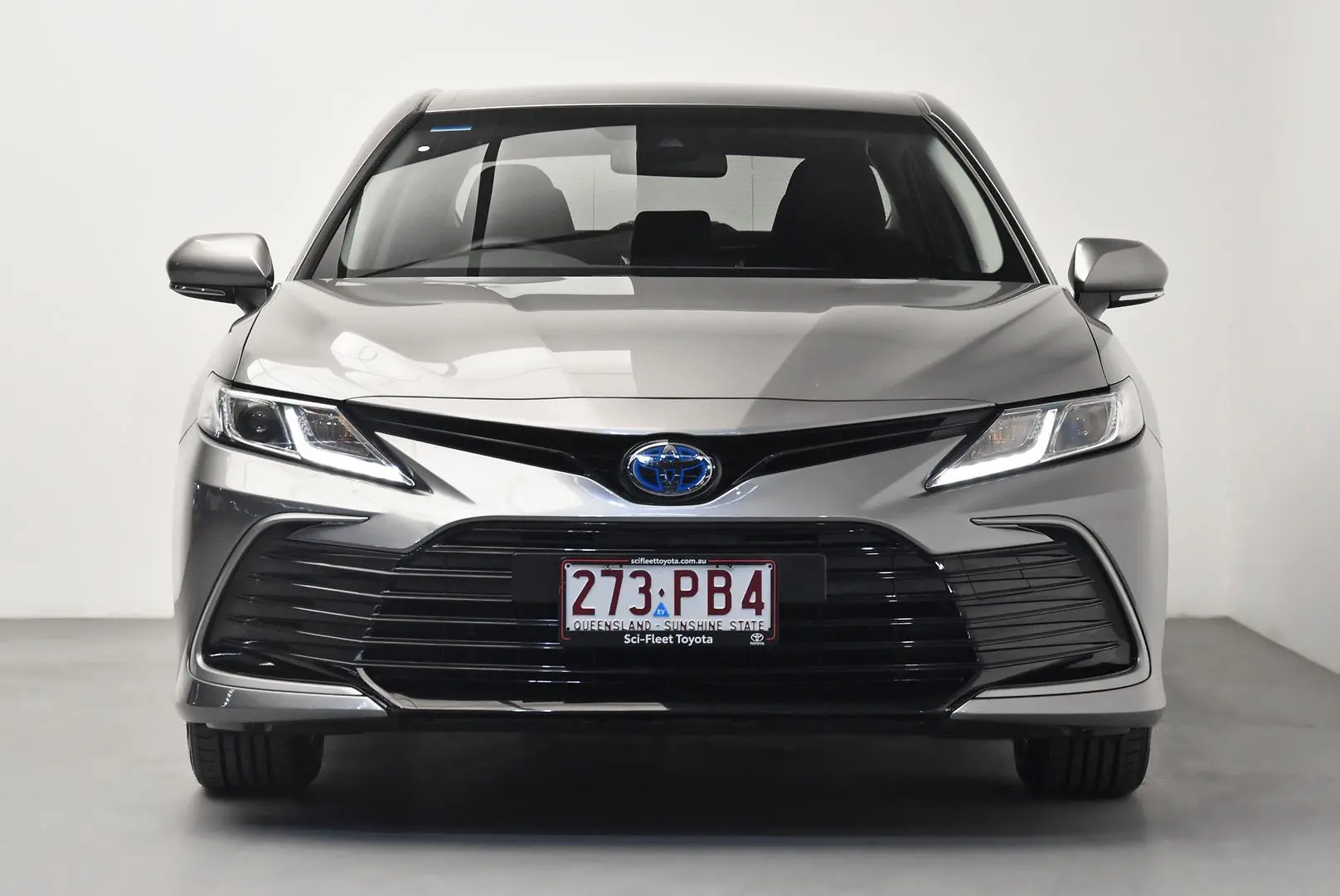 2023 Toyota Camry Gallery Image 2