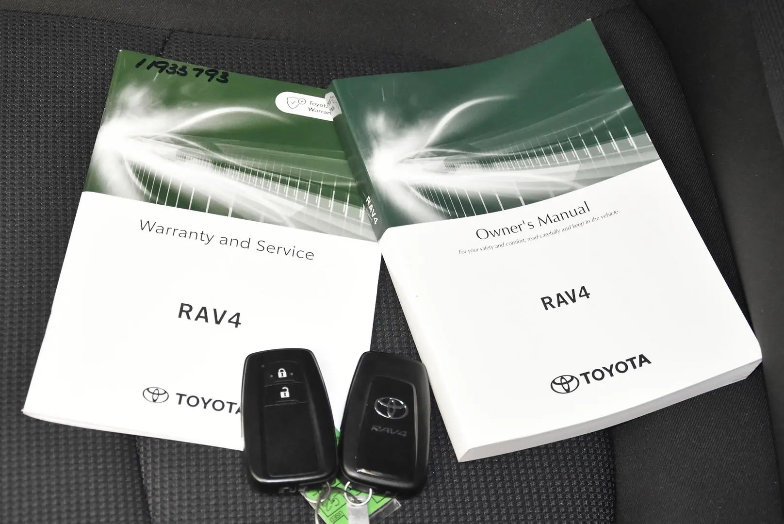 2024 Toyota RAV4 Gallery Image 20