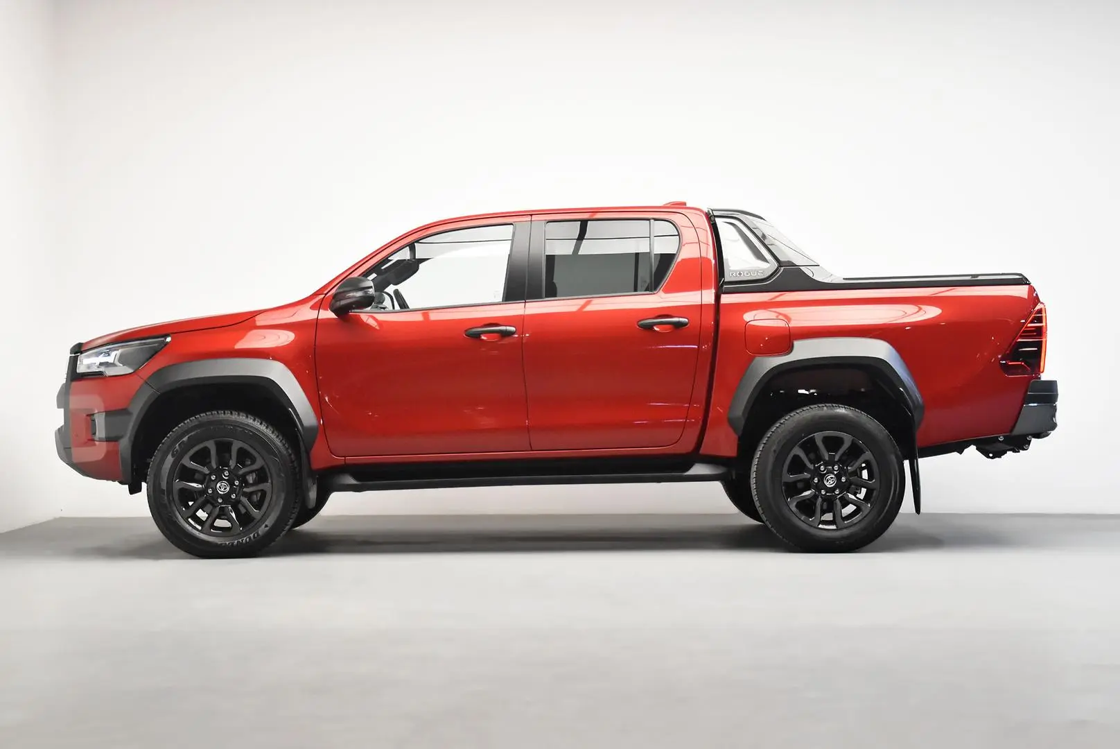 2024 Toyota Hilux Gallery Image 4