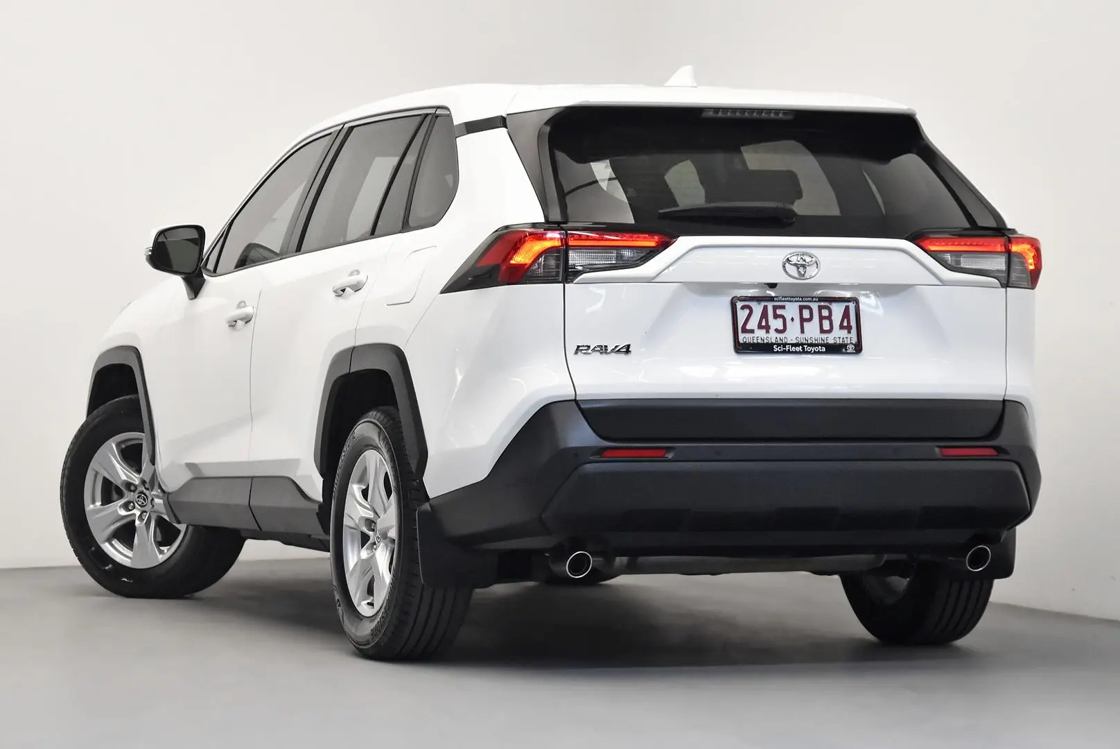 2019 Toyota RAV4 Gallery Image 5
