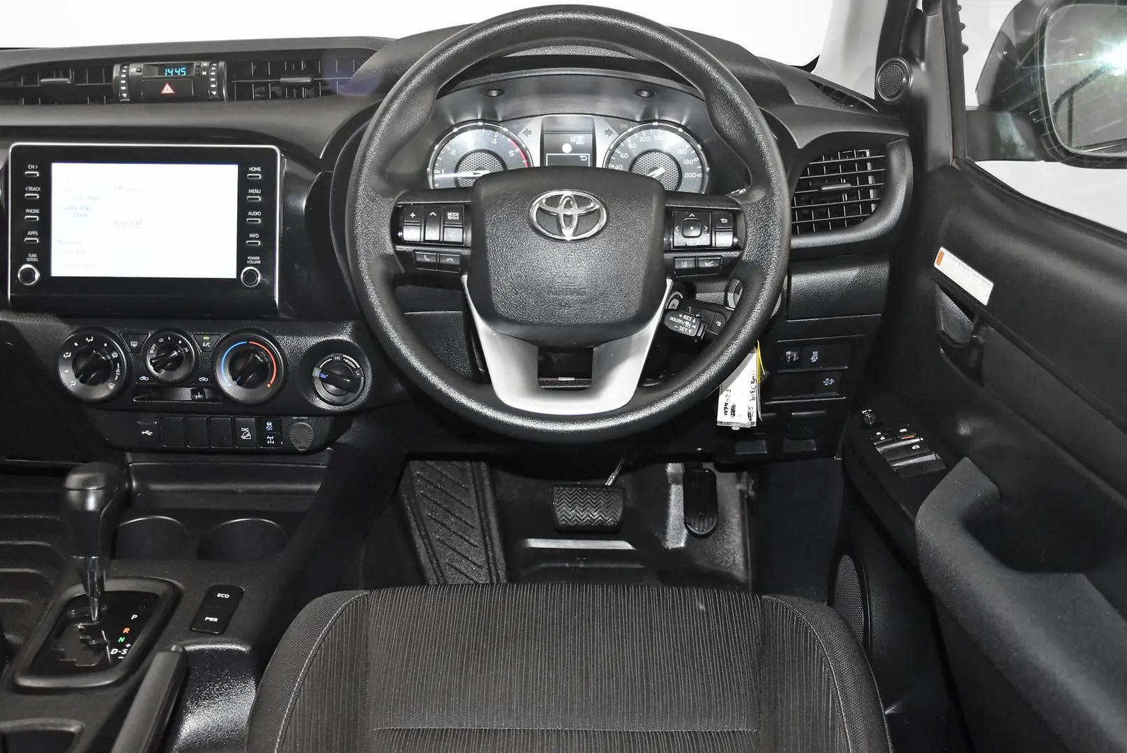 2023 Toyota Hilux Gallery Image 14