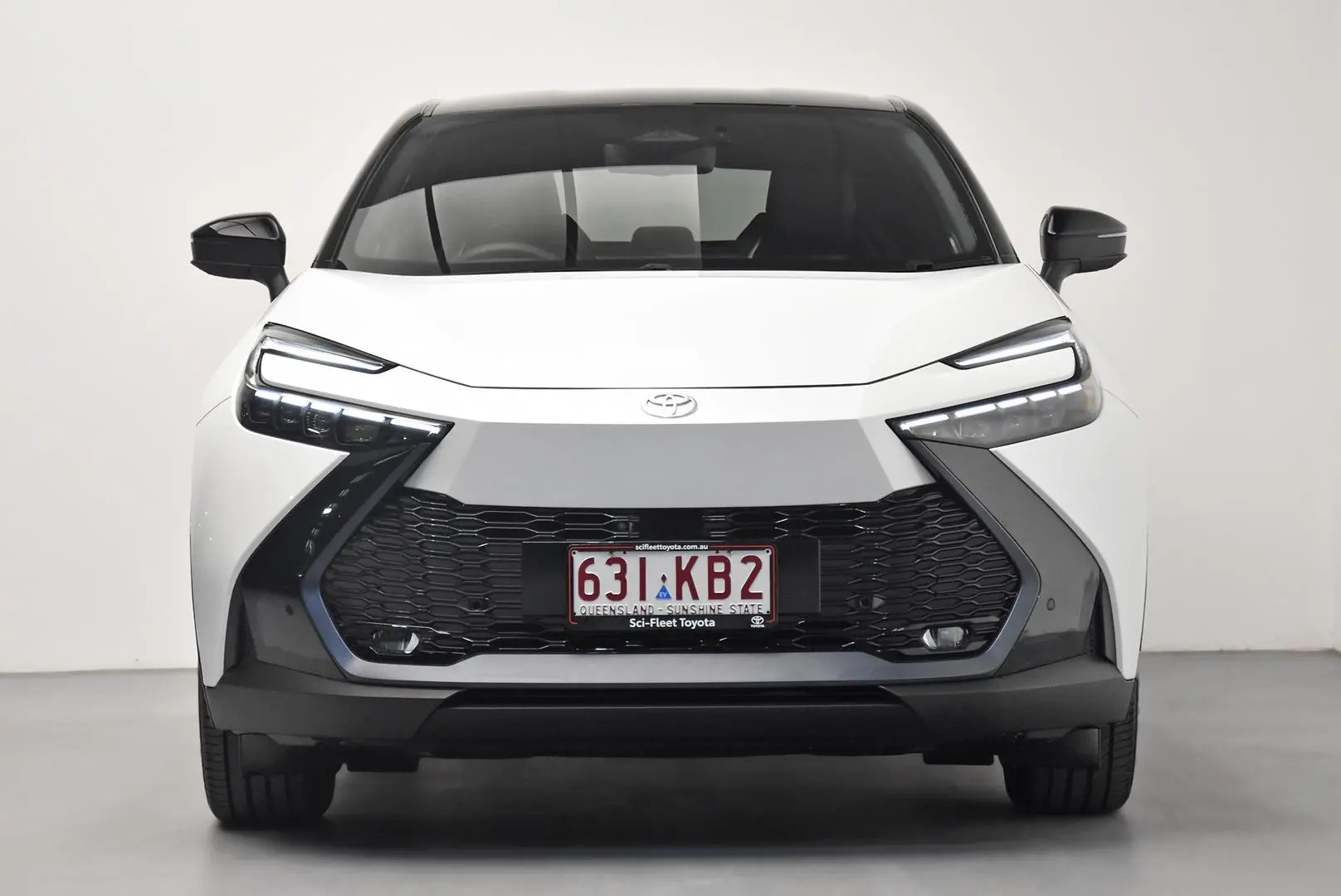 2023 Toyota C-HR Gallery Image 2