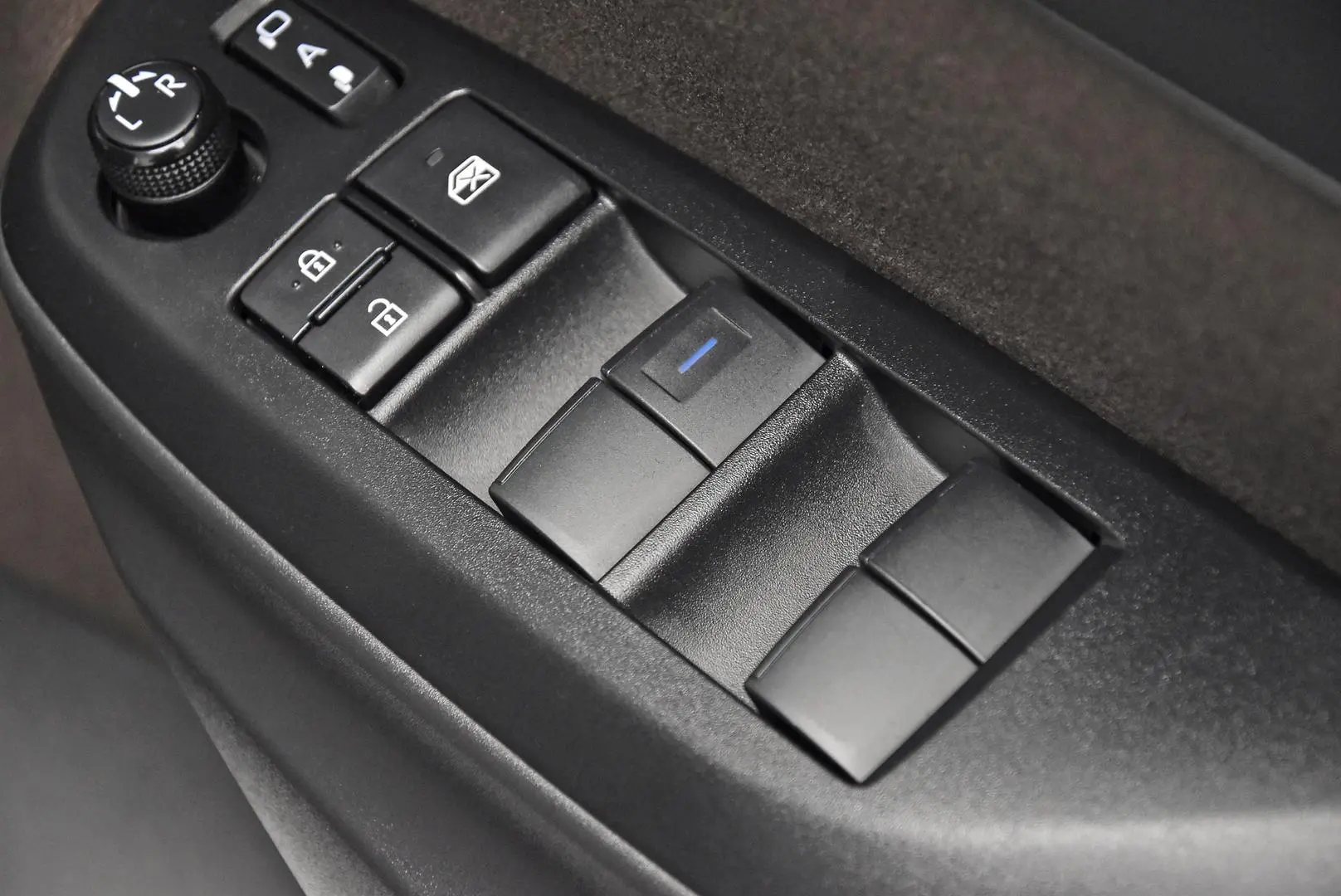 2021 Toyota Yaris Cross Gallery Image 10