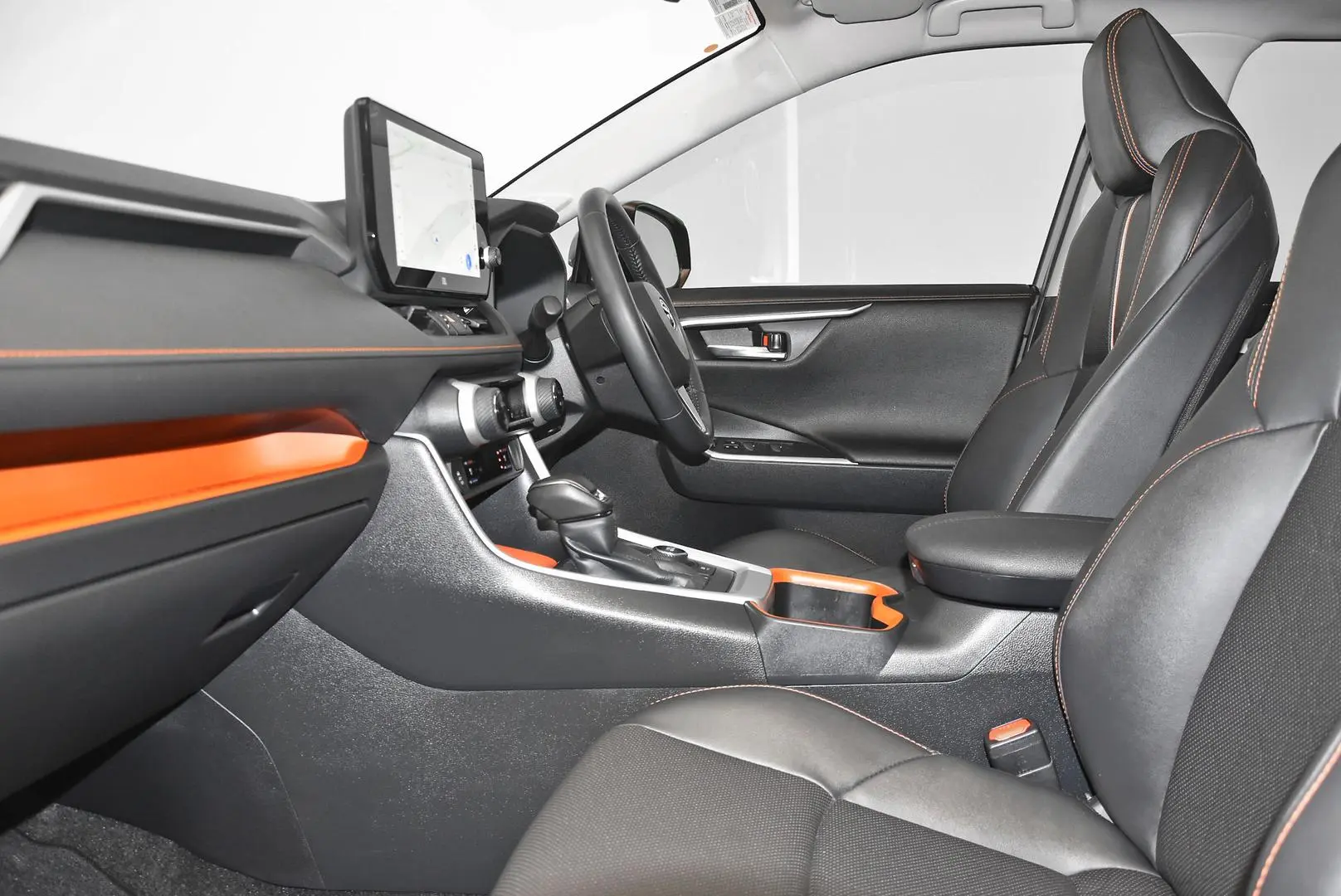 2024 Toyota RAV4 Gallery Image 18