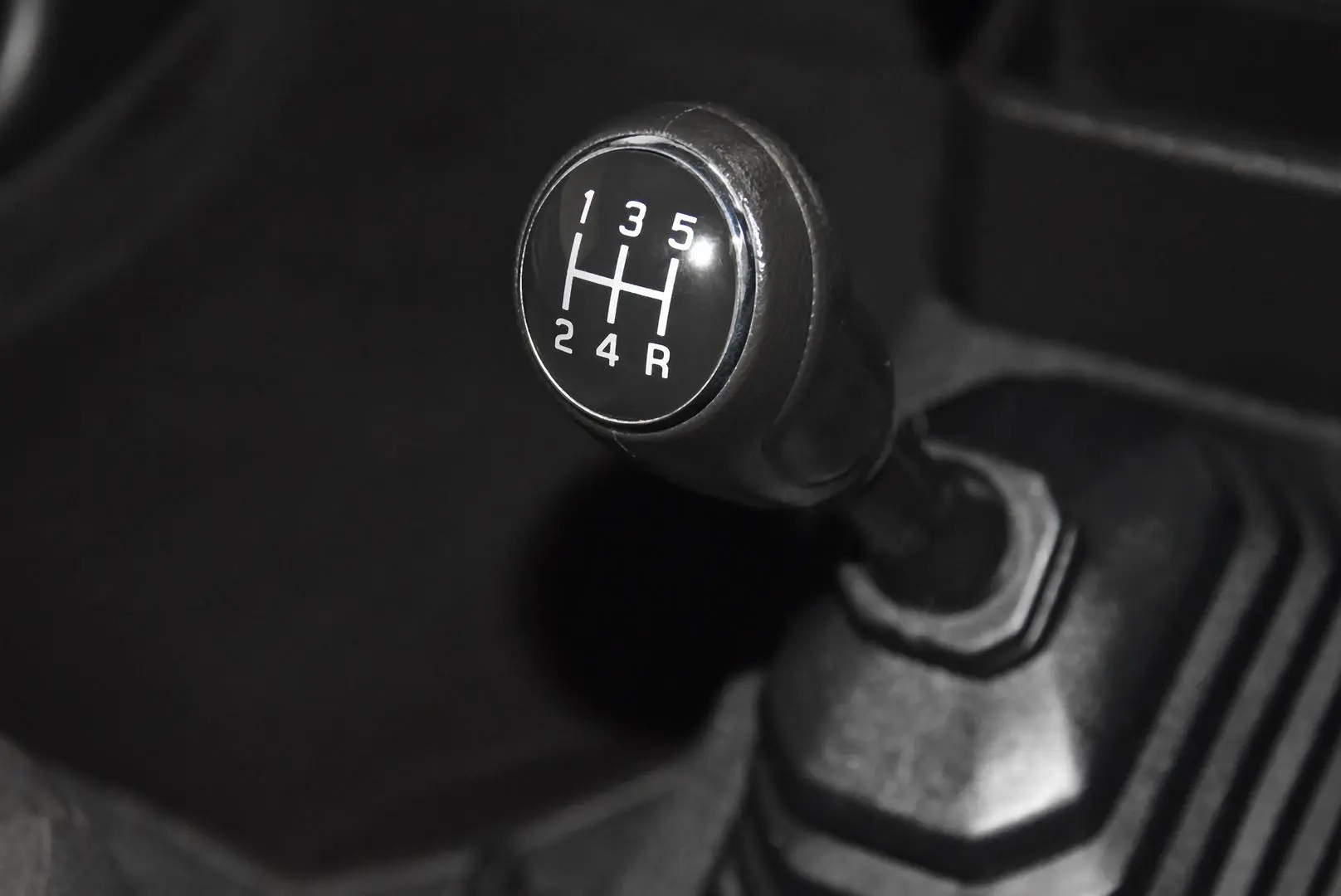 2022 Suzuki Jimny Gallery Image 13