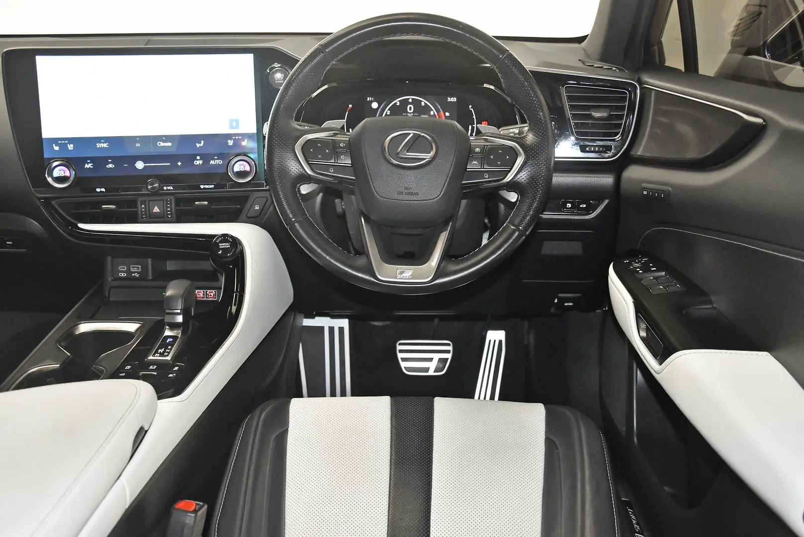 2023 Lexus NX Gallery Image 14