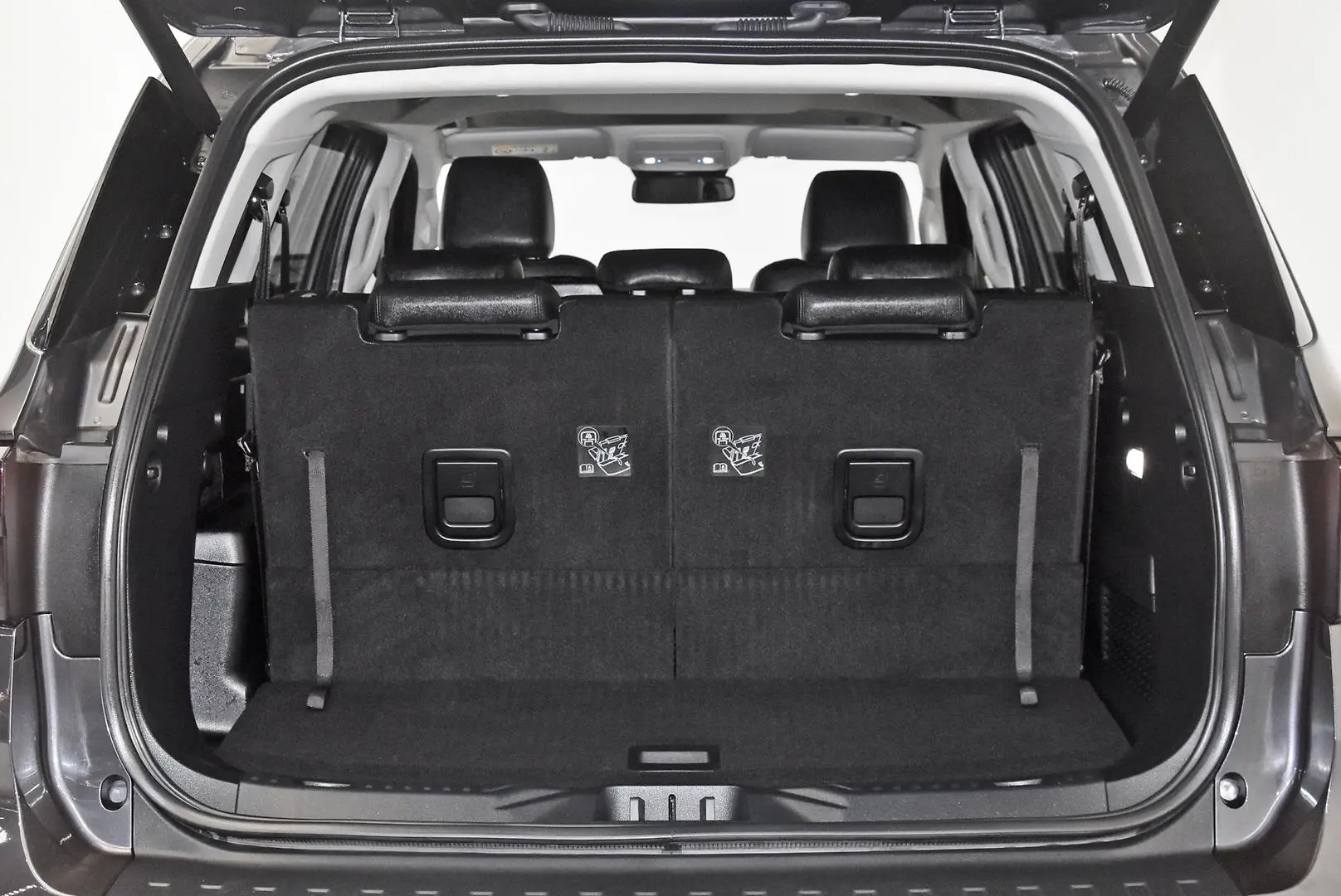 2025 Ford Everest Gallery Image 21