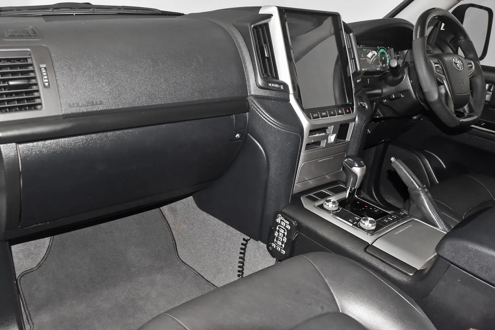 2018 Toyota Landcruiser Gallery Image 16