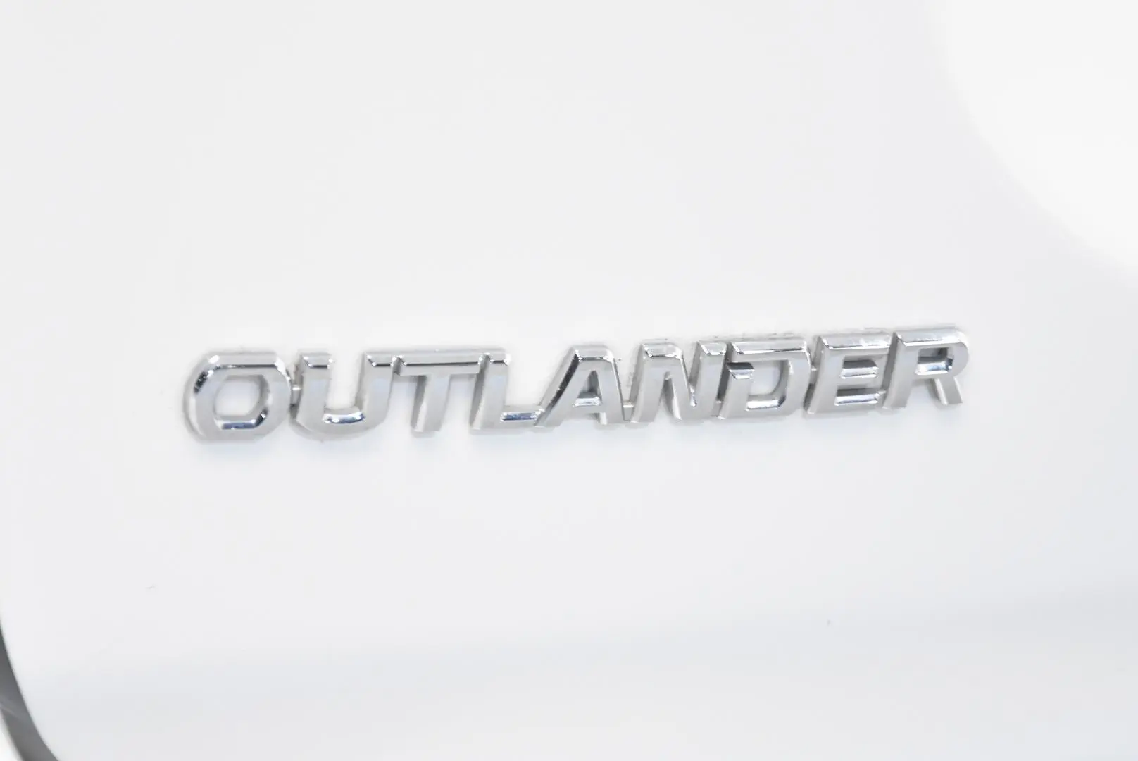 2019 Mitsubishi Outlander Gallery Image 7