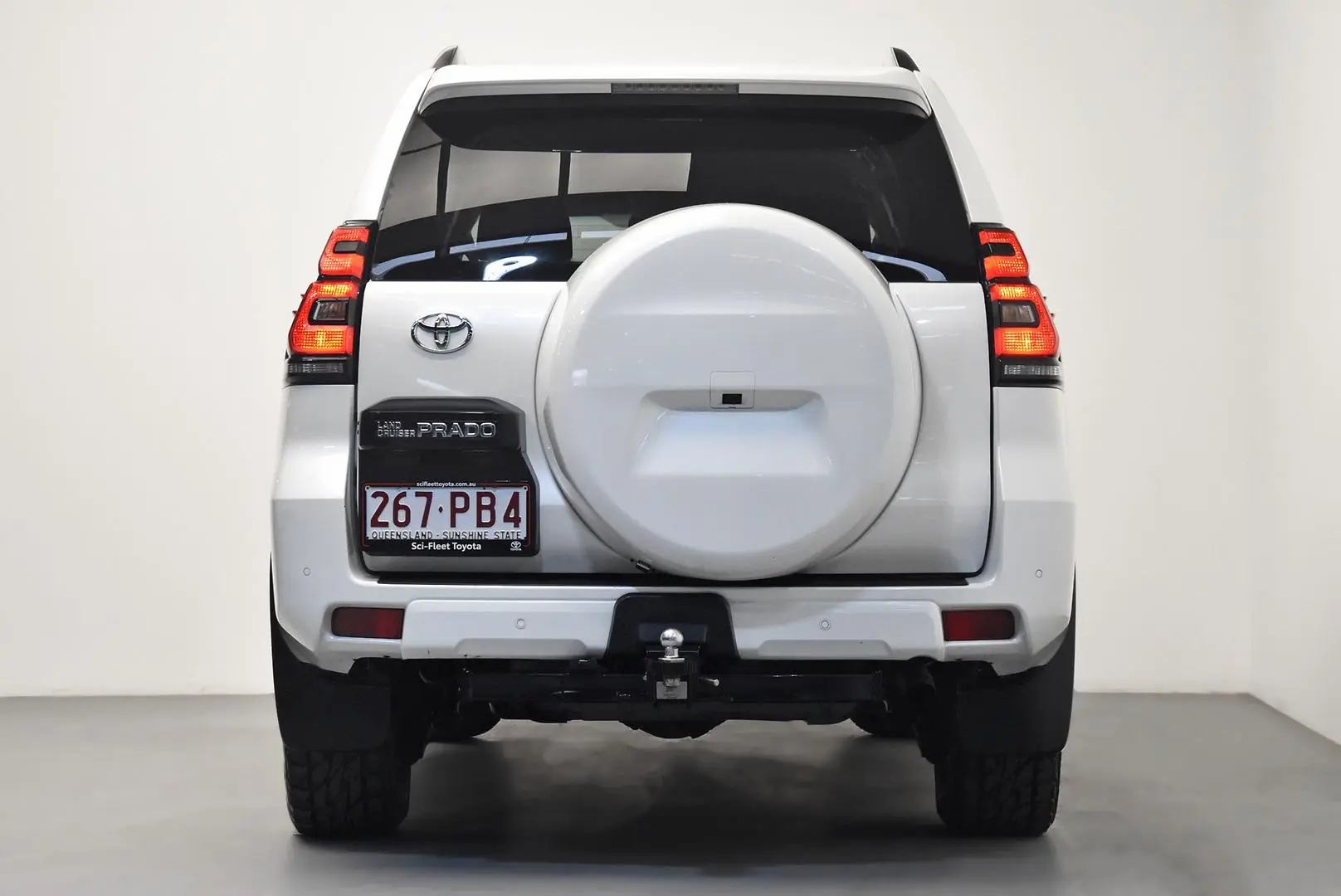 2022 Toyota Landcruiser Prado Gallery Image 6