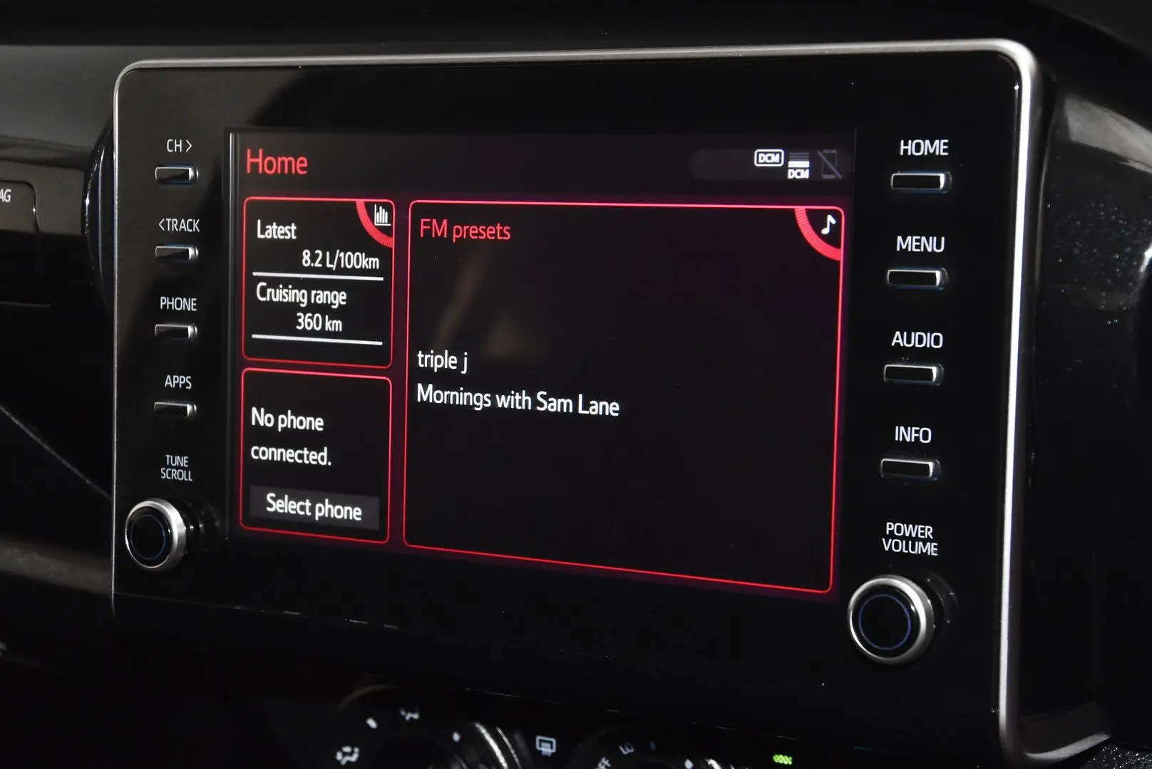 2022 Toyota Hilux Gallery Image 11