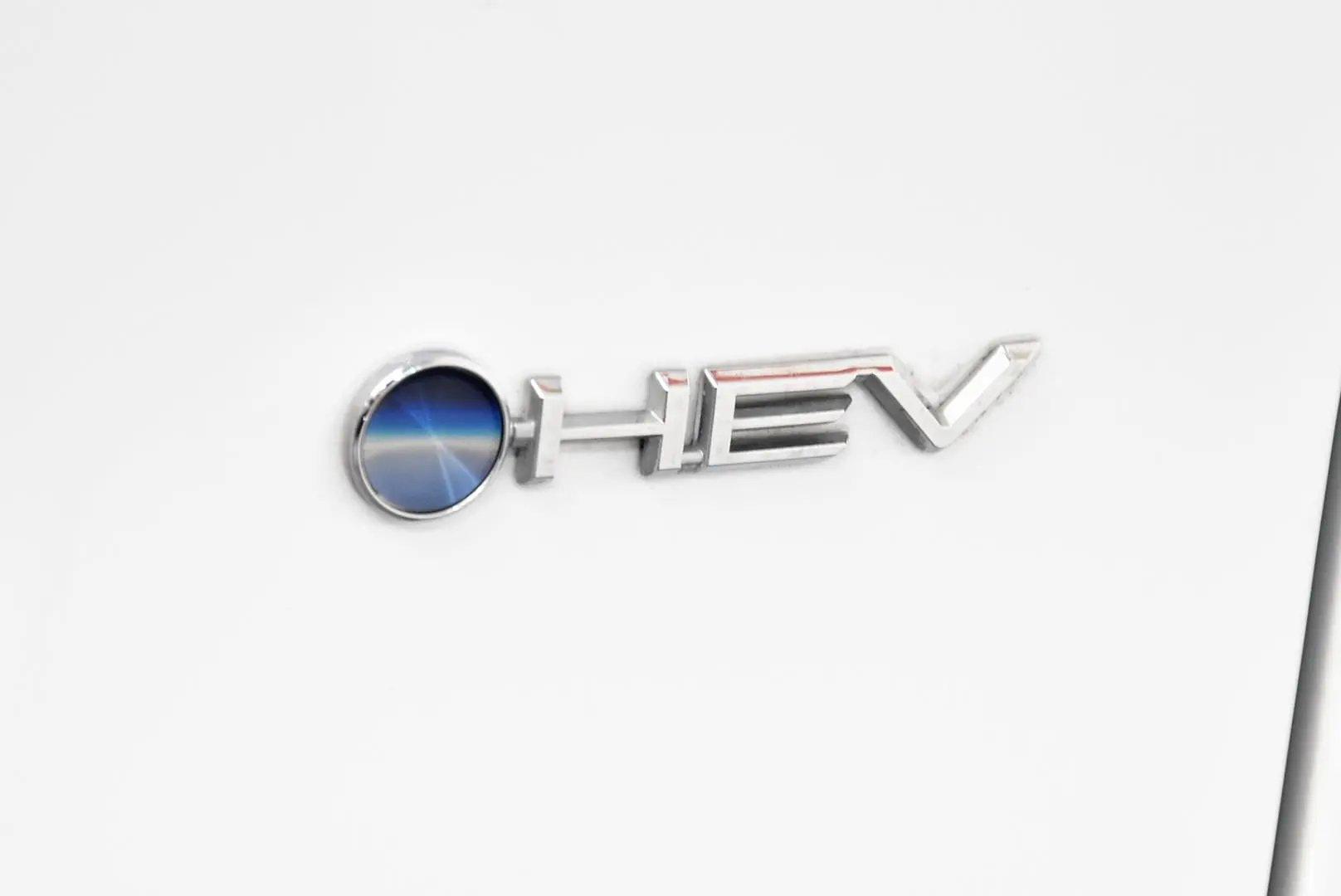 2025 Toyota RAV4 Gallery Image 8