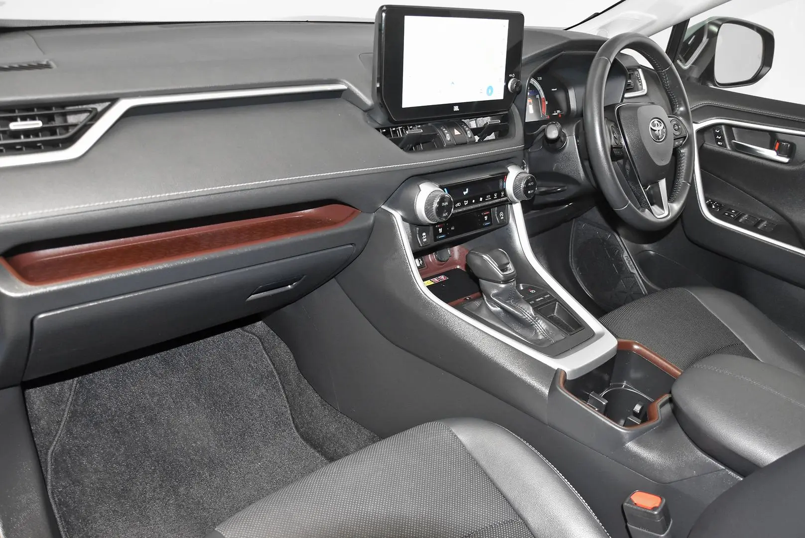 2023 Toyota RAV4 Gallery Image 17