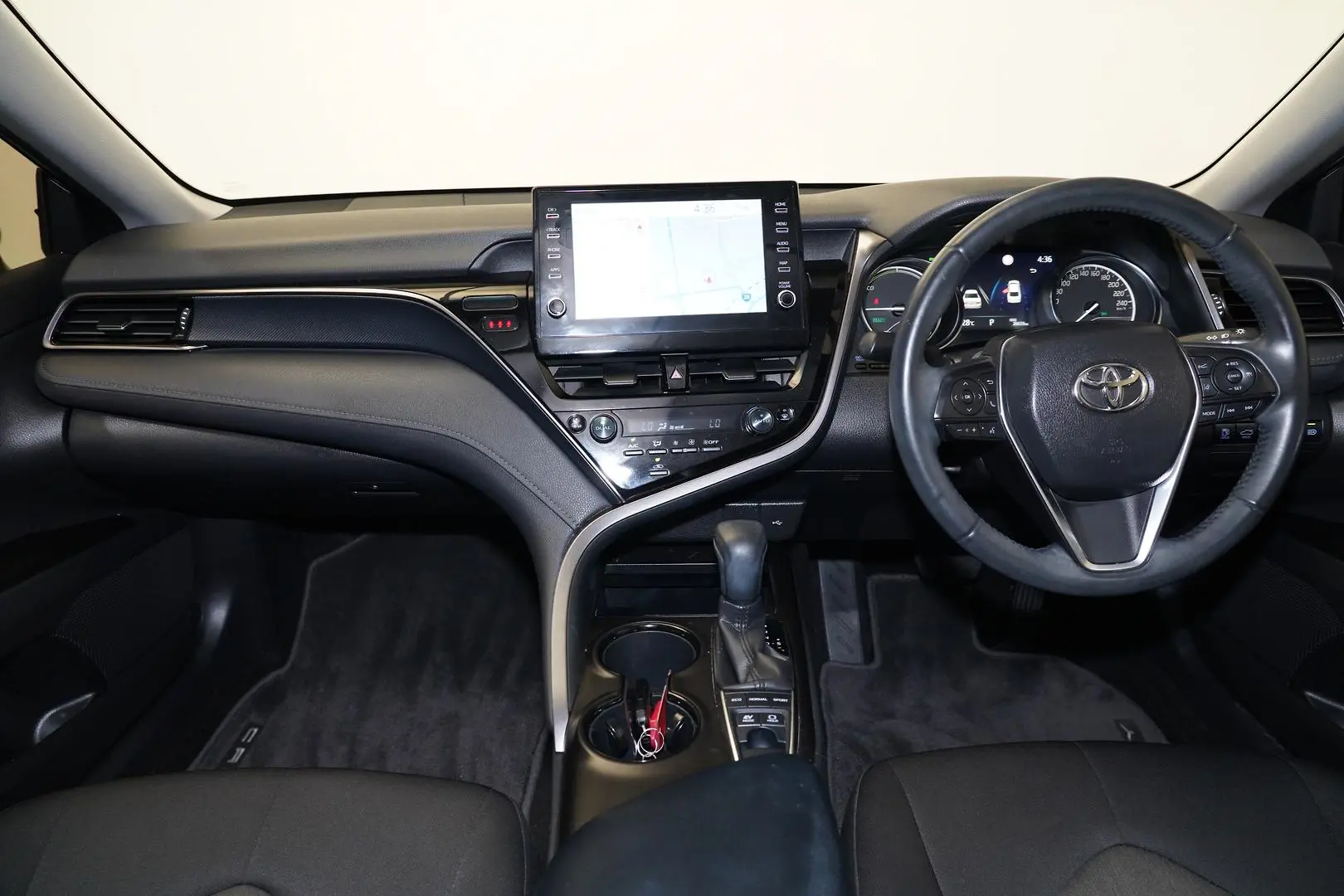 2022 Toyota Camry Gallery Image 10