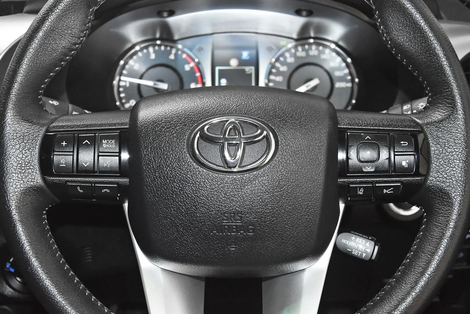 2024 Toyota Hilux Gallery Image 15