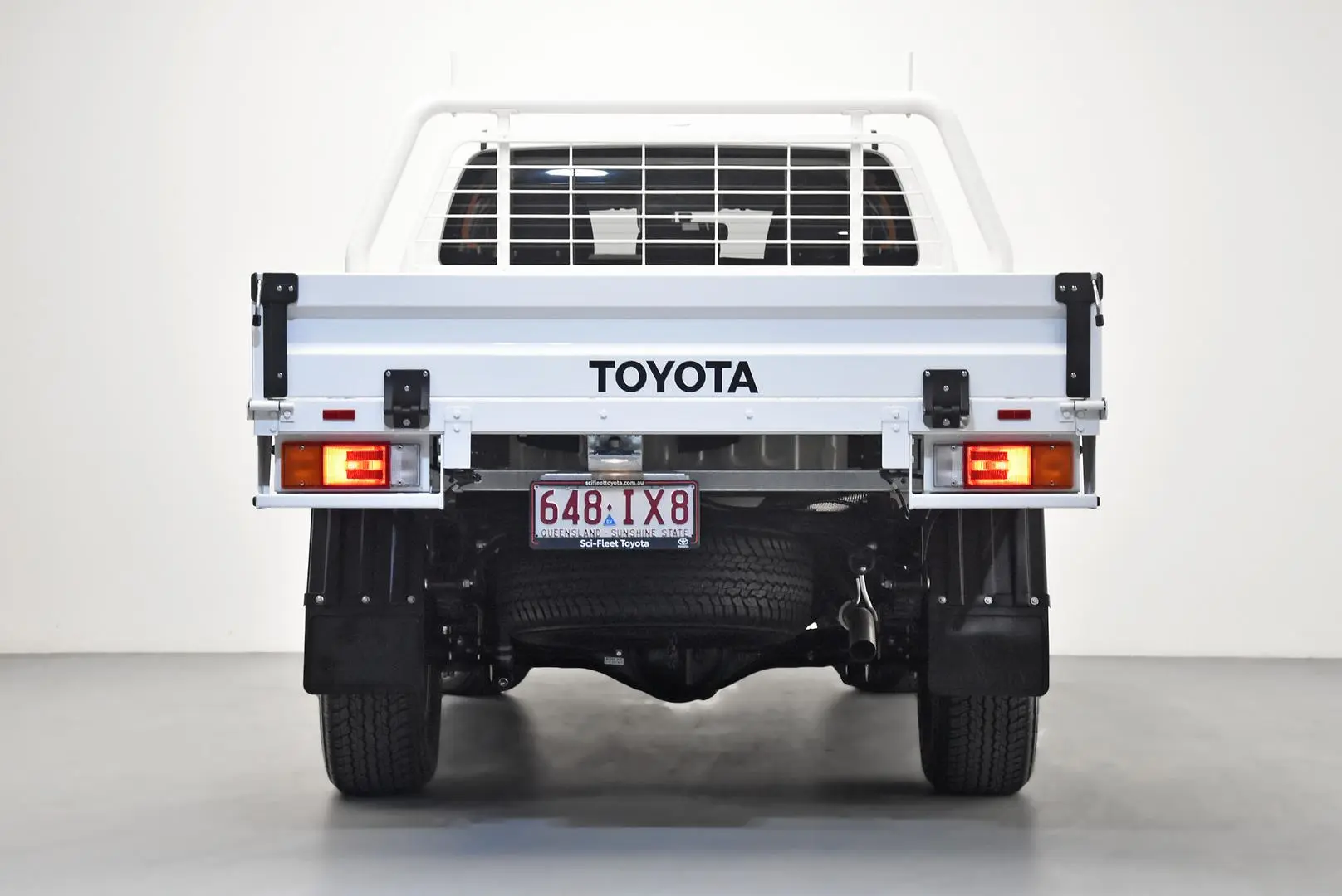 2024 Toyota Hilux Gallery Image 6