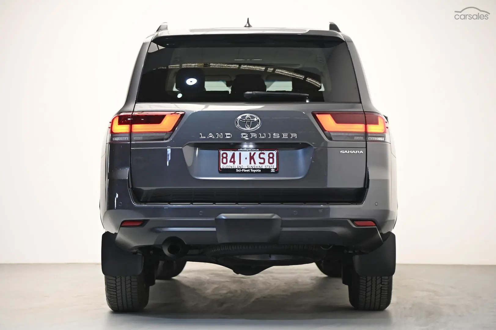 2023 Toyota Landcruiser Image 6