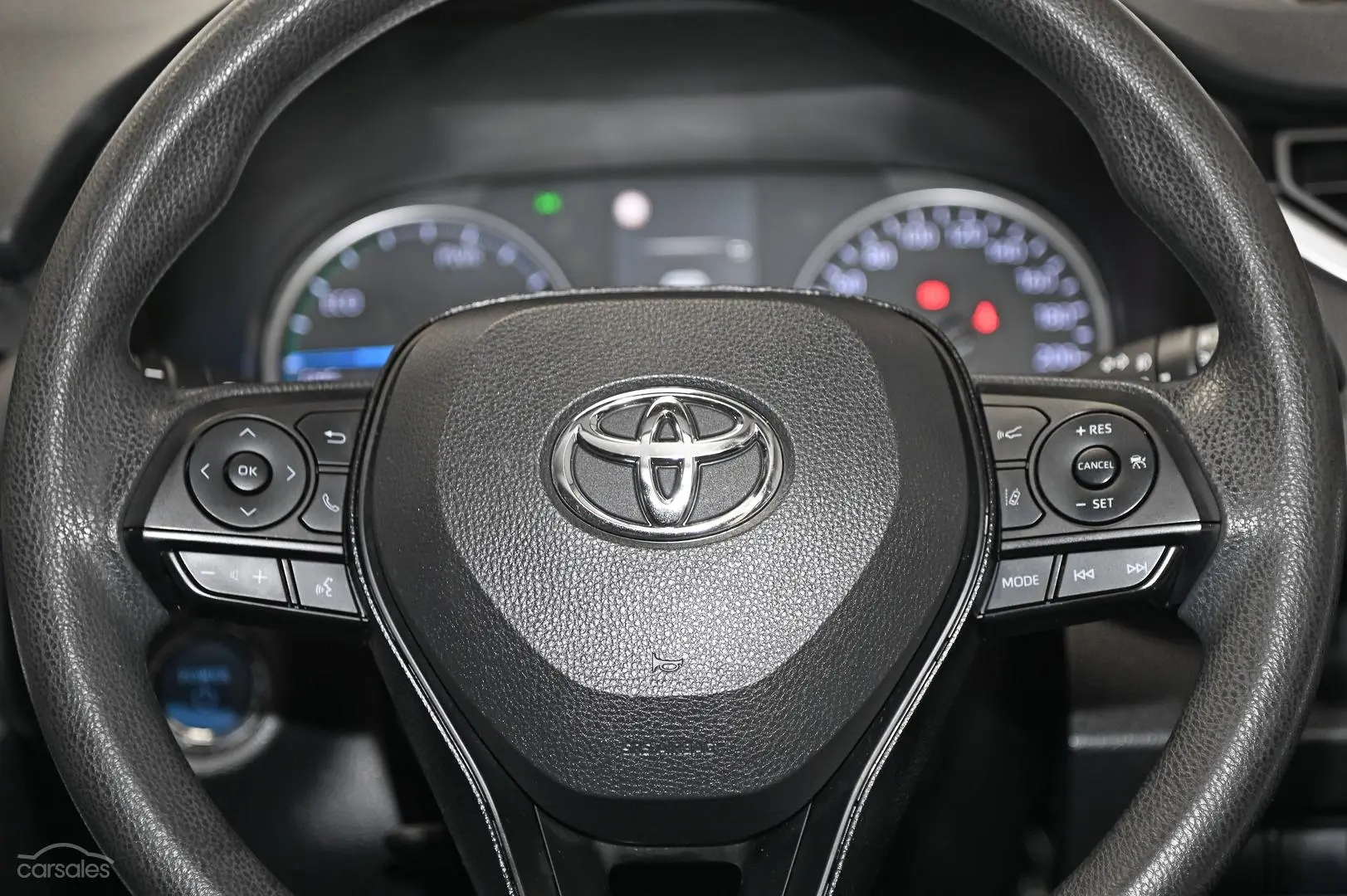 2020 Toyota RAV4 Image 16