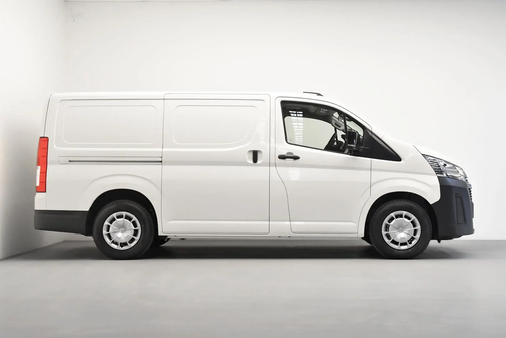 2025 Toyota Hiace Gallery Image 3