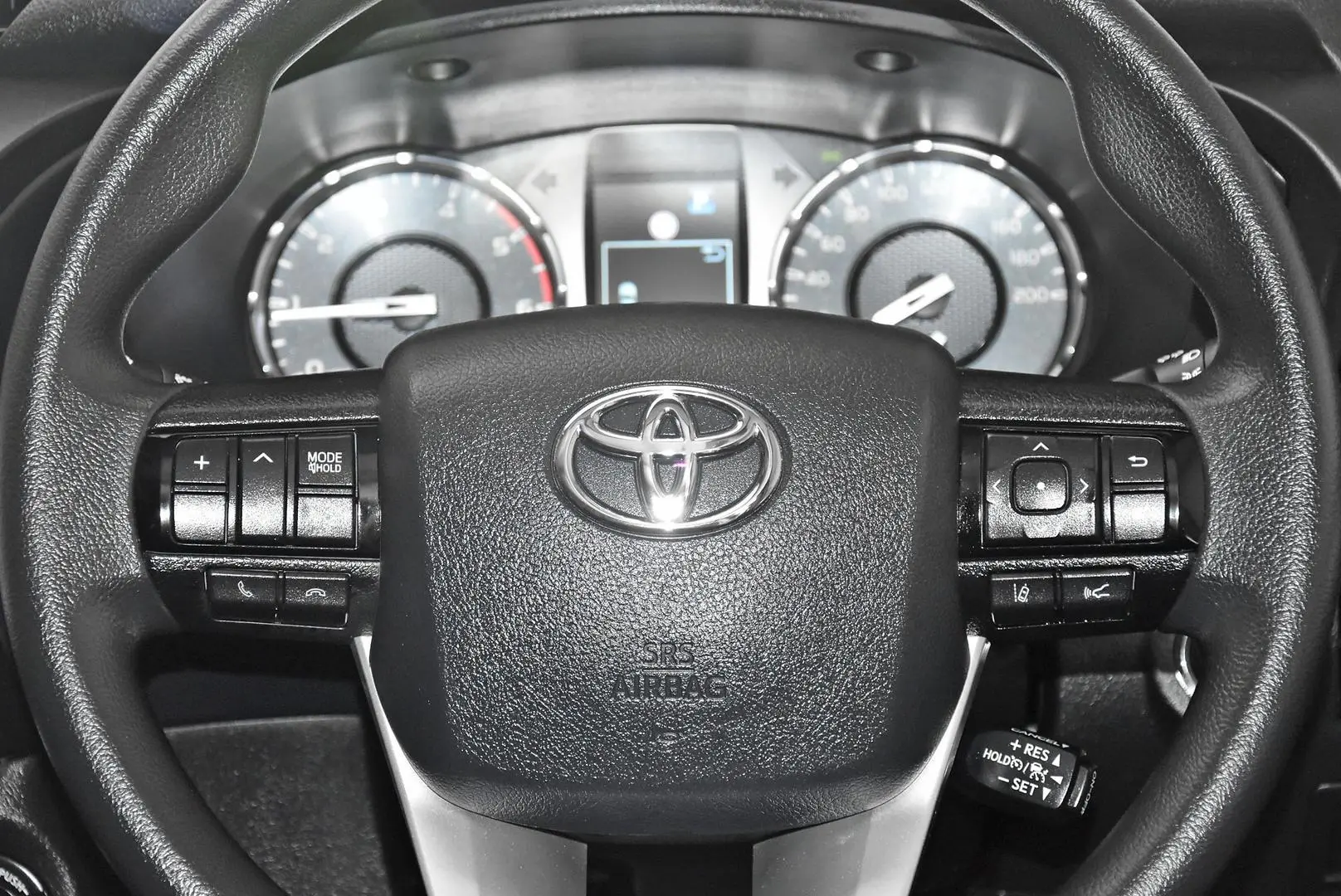 2024 Toyota Hilux Gallery Image 14