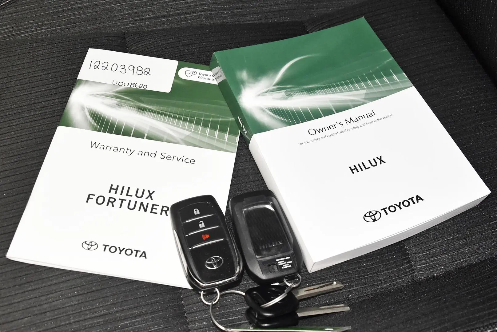 2025 Toyota Hilux Gallery Image 19