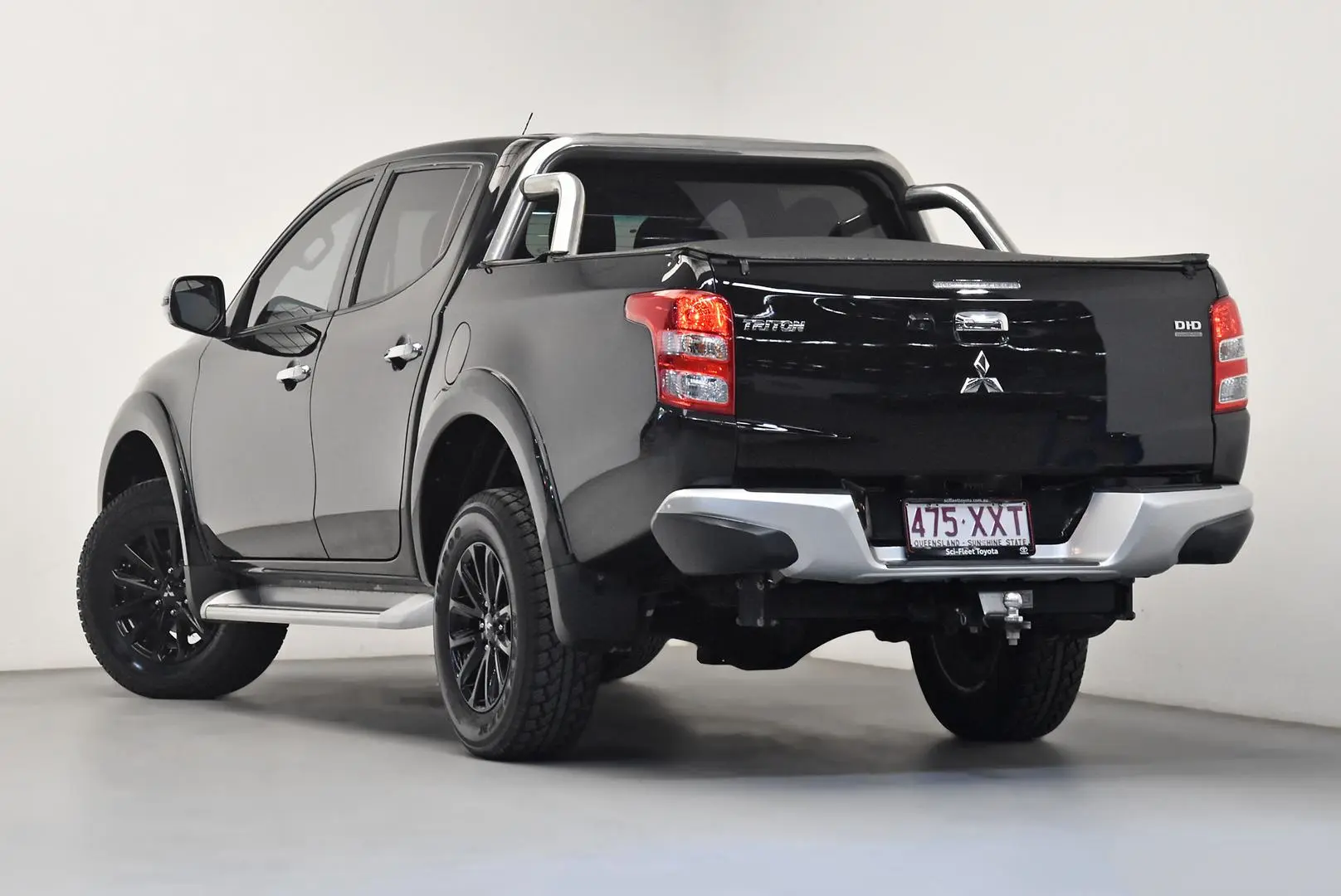 2017 Mitsubishi Triton Gallery Image 5