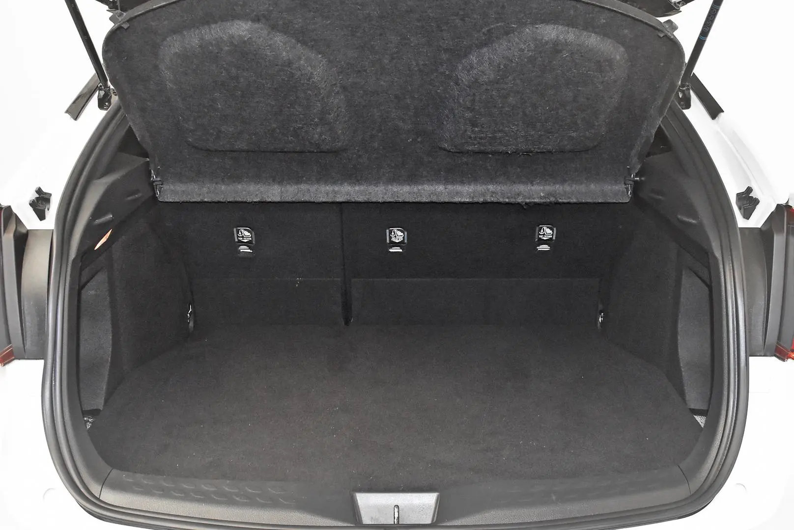2018 Toyota C-HR Gallery Image 21