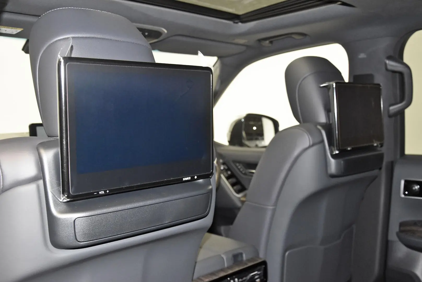 2025 Toyota Landcruiser Gallery Image 19