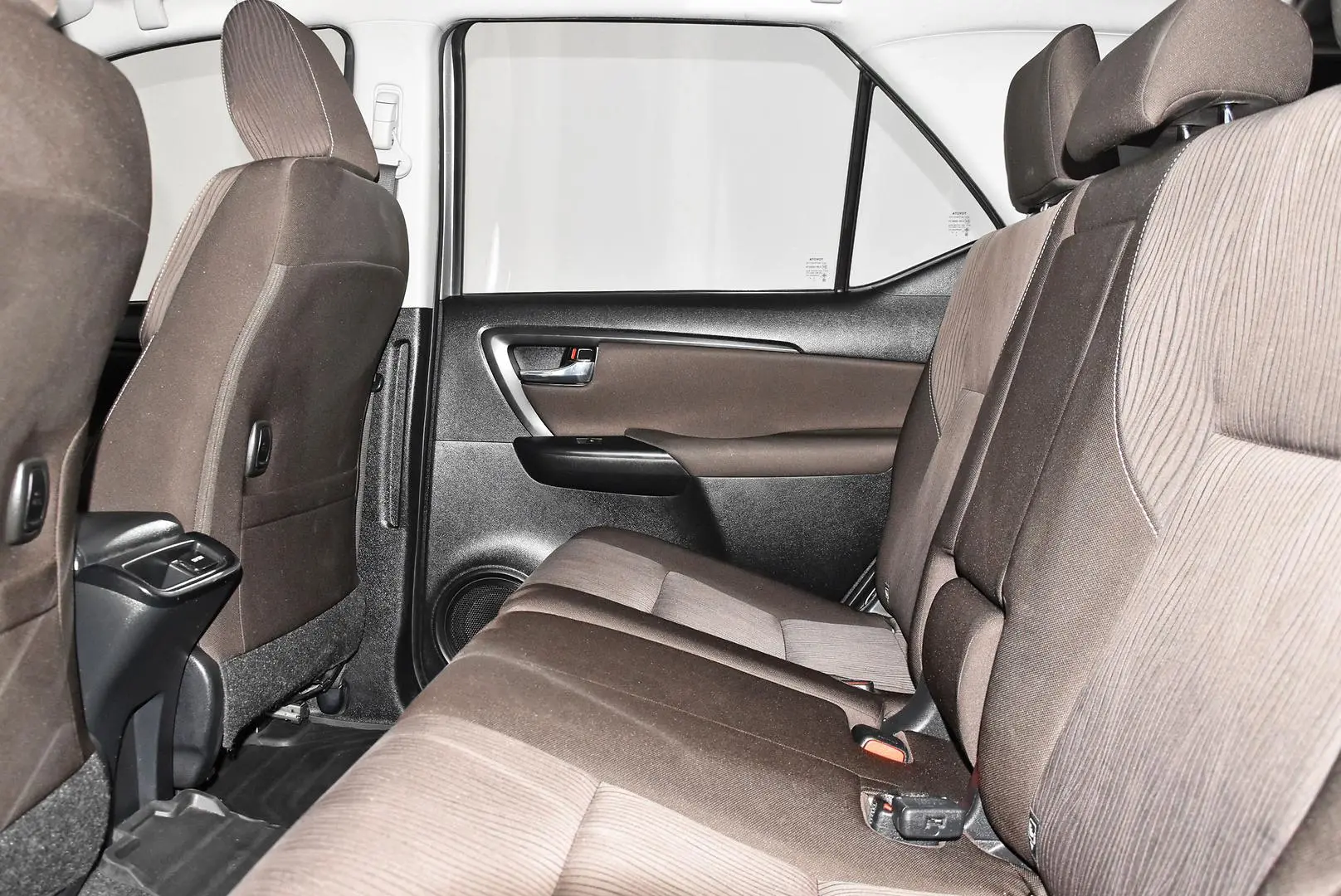 2016 Toyota Fortuner Gallery Image 17