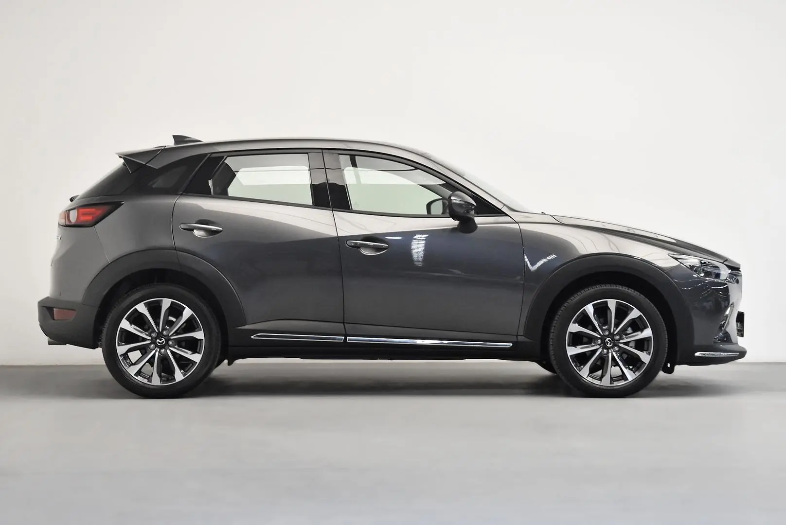2020 Mazda CX-3 Gallery Image 3